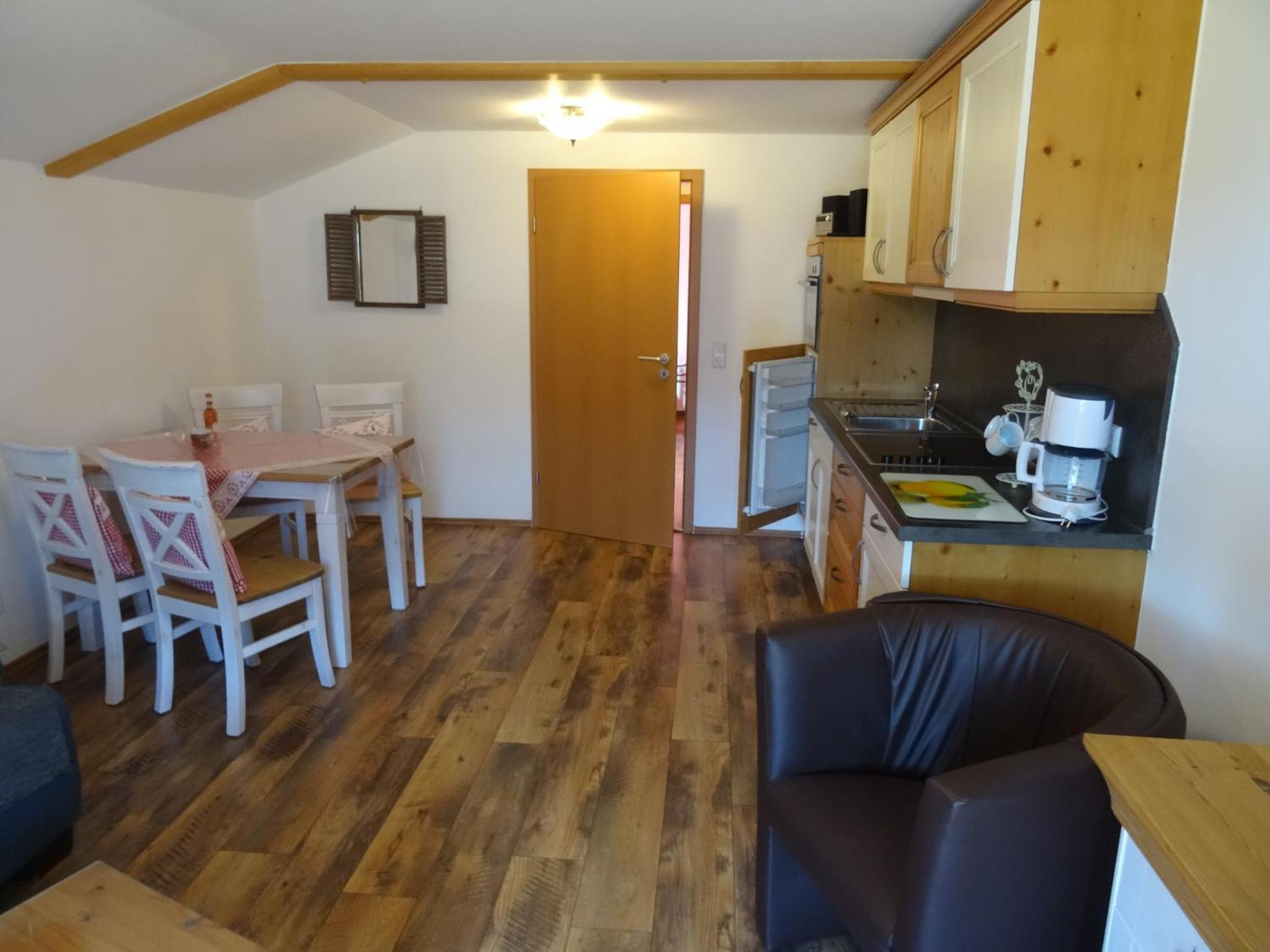 Apartment photo 3