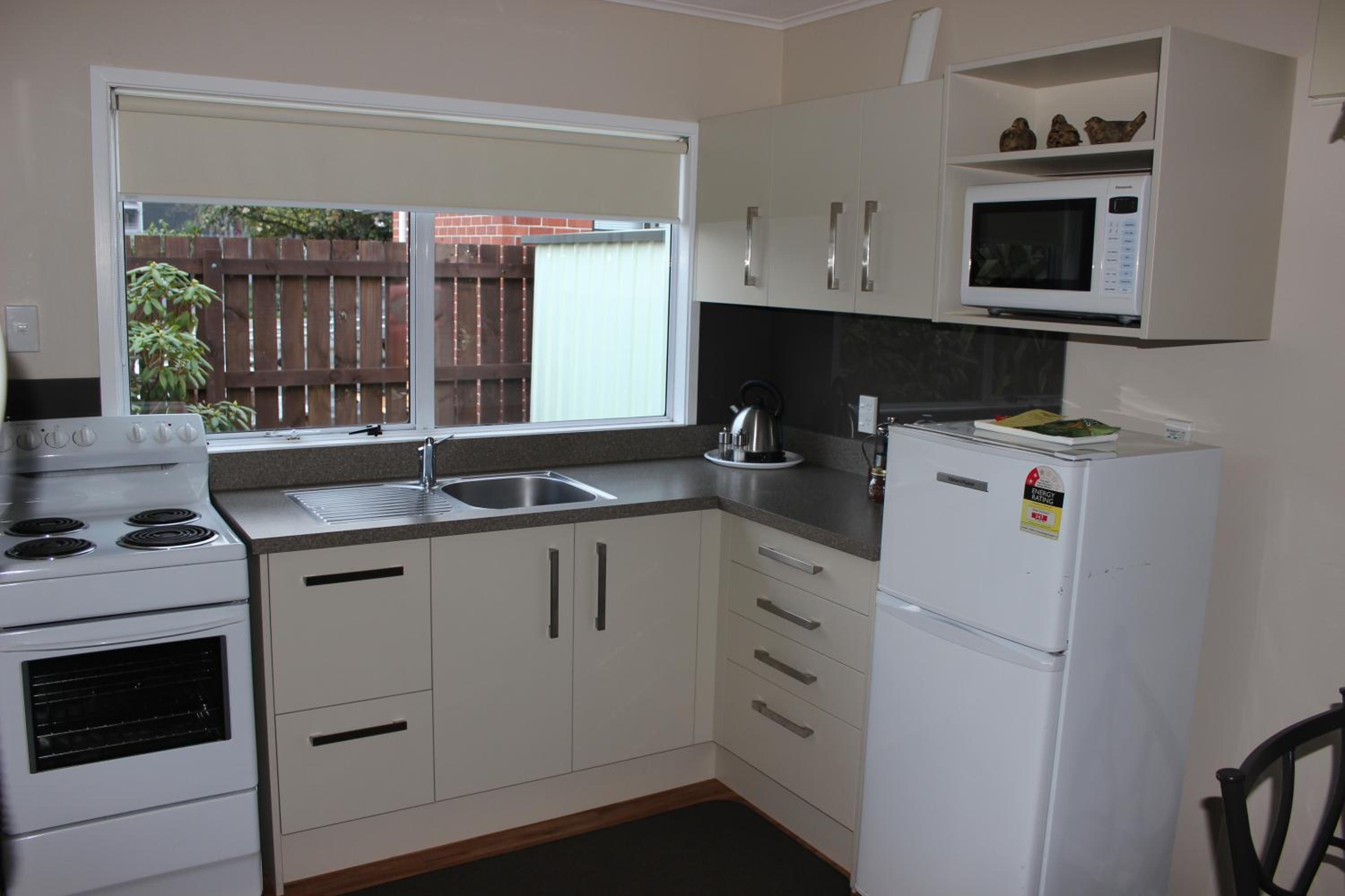 Two-Bedroom Apartment - Photo 5
