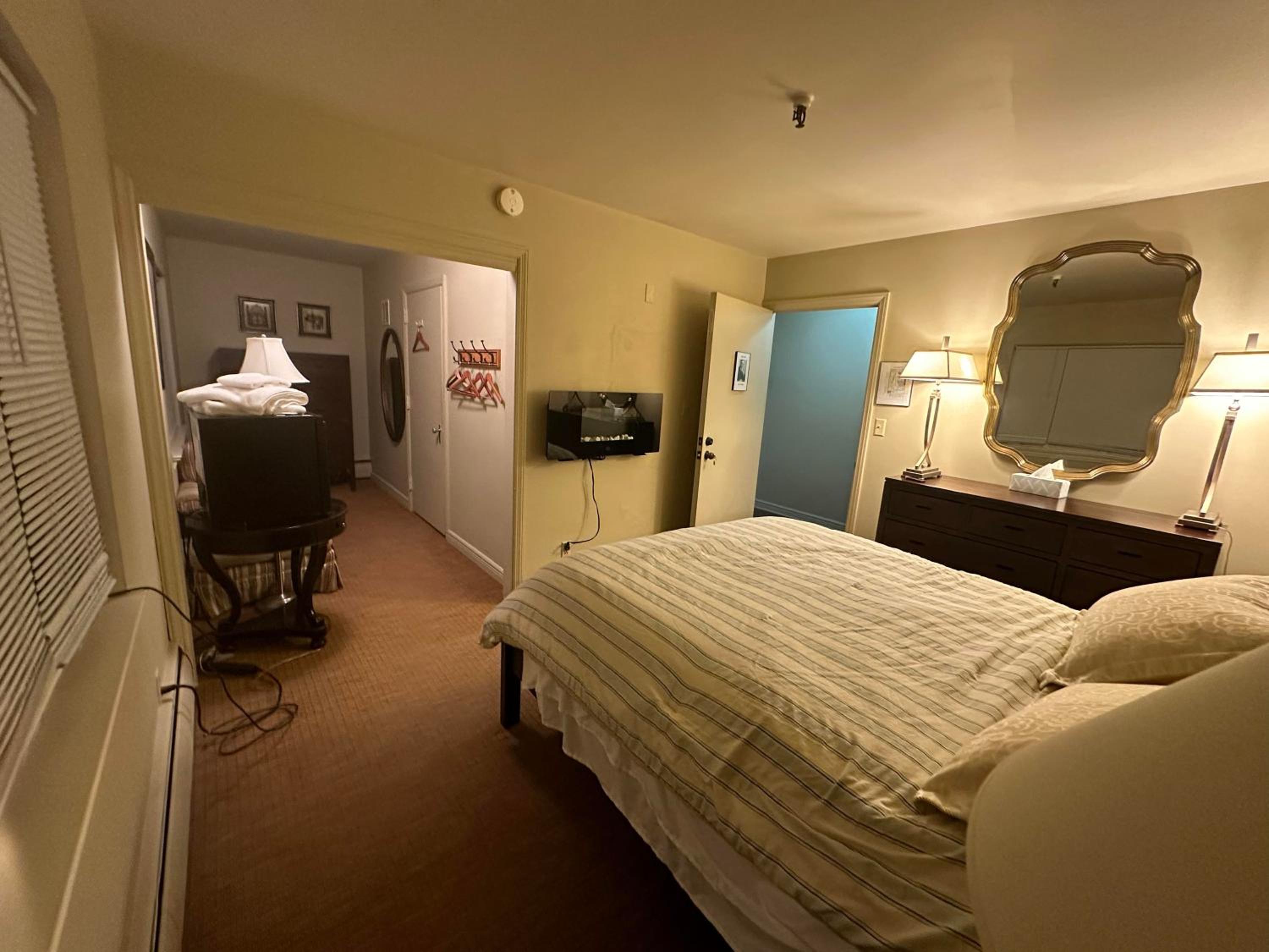 Deluxe Queen Room photo 2