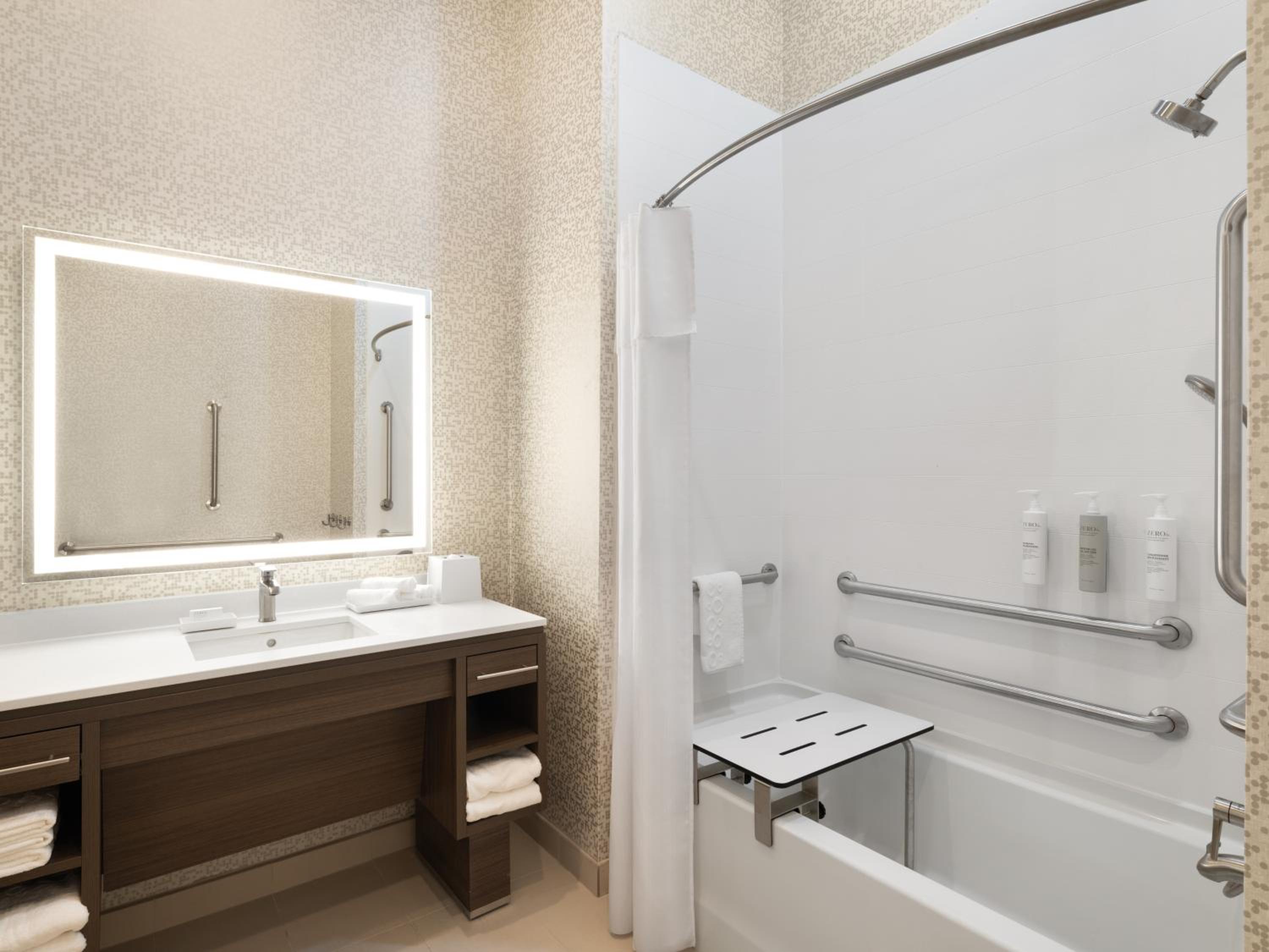 Studio Suite with Two Queen Beds - Photo 6