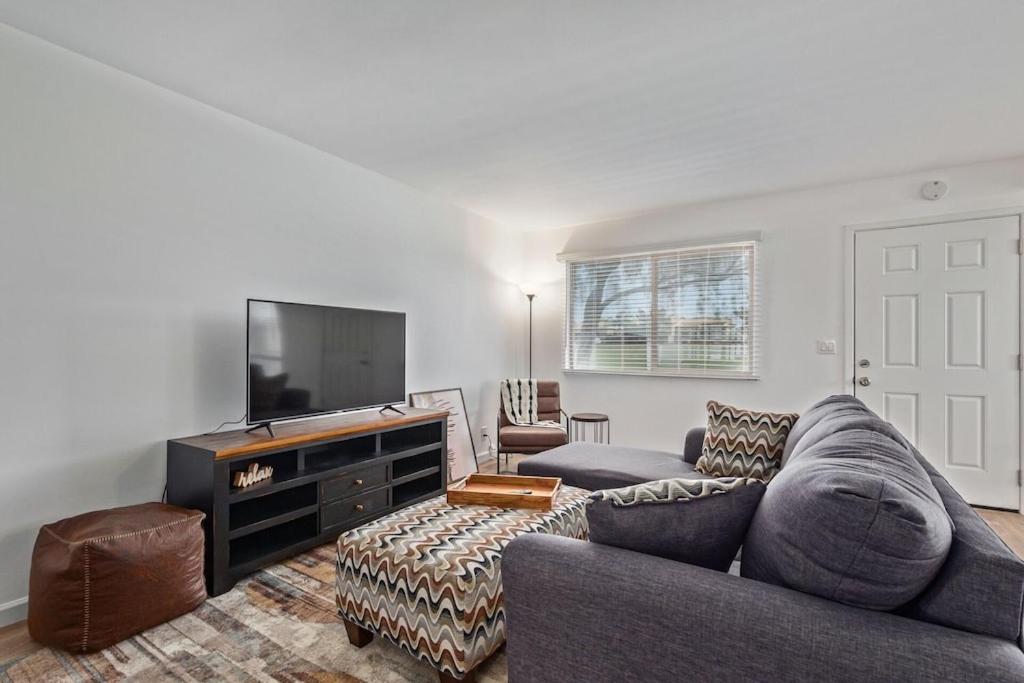 Two-Bedroom House photo 1