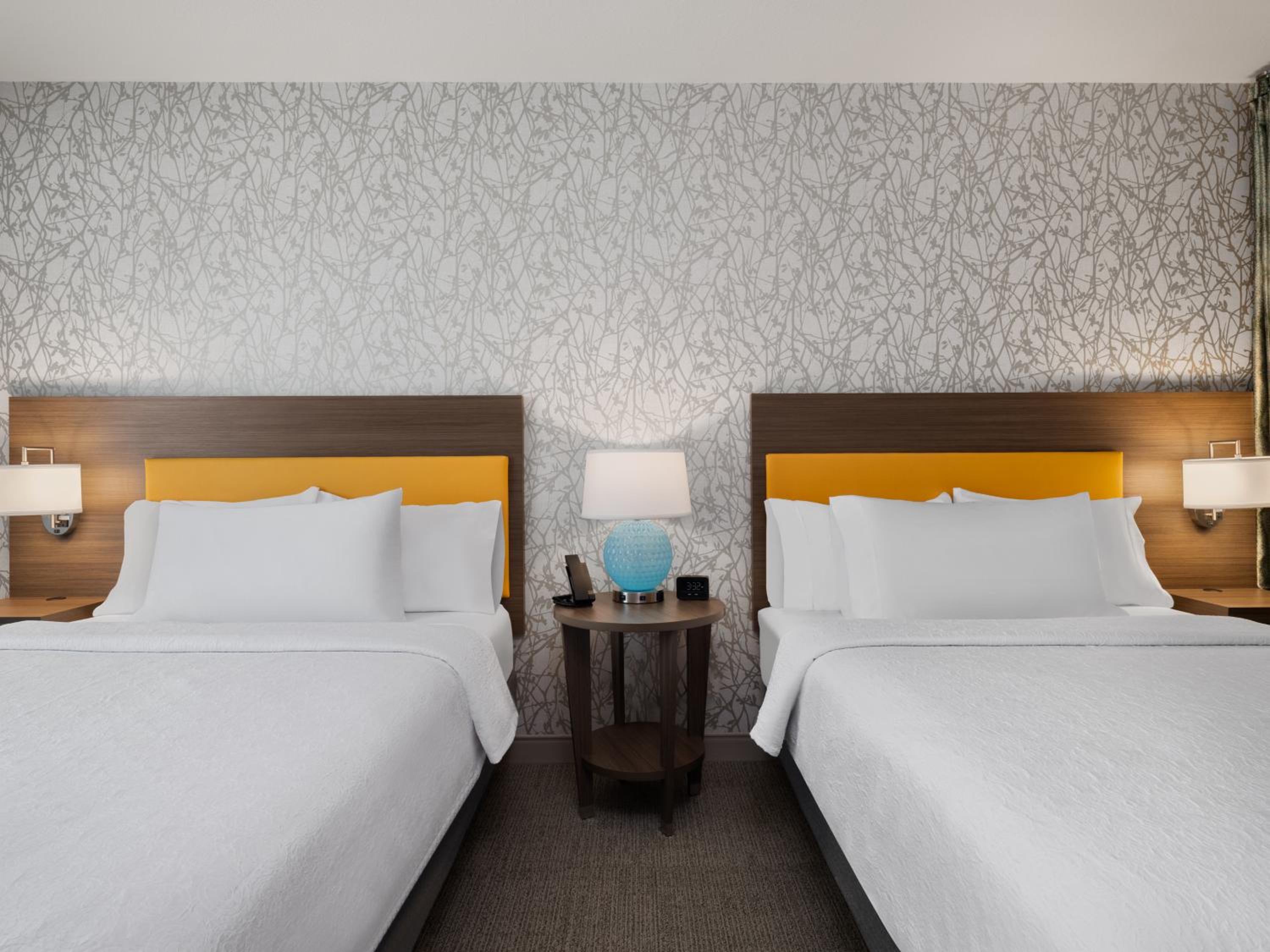 Studio Suite with Two Queen Beds - Photo 7