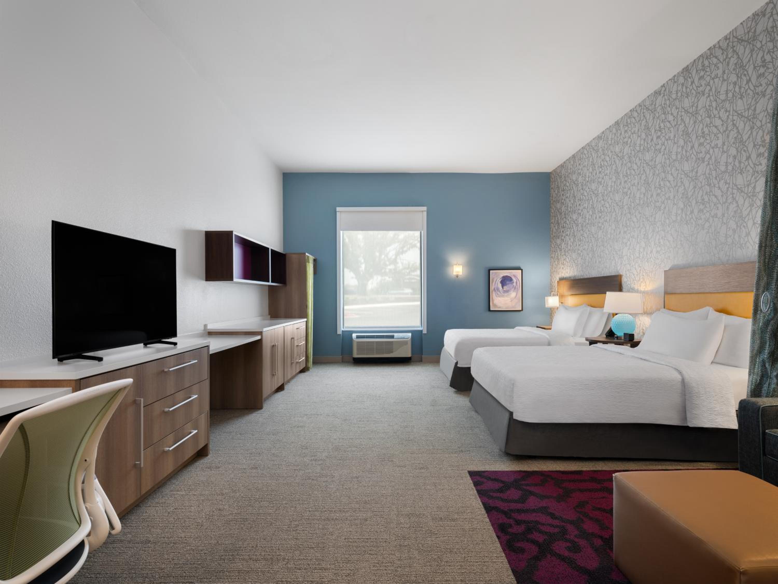 Studio Suite with Two Queen Beds - Photo 2