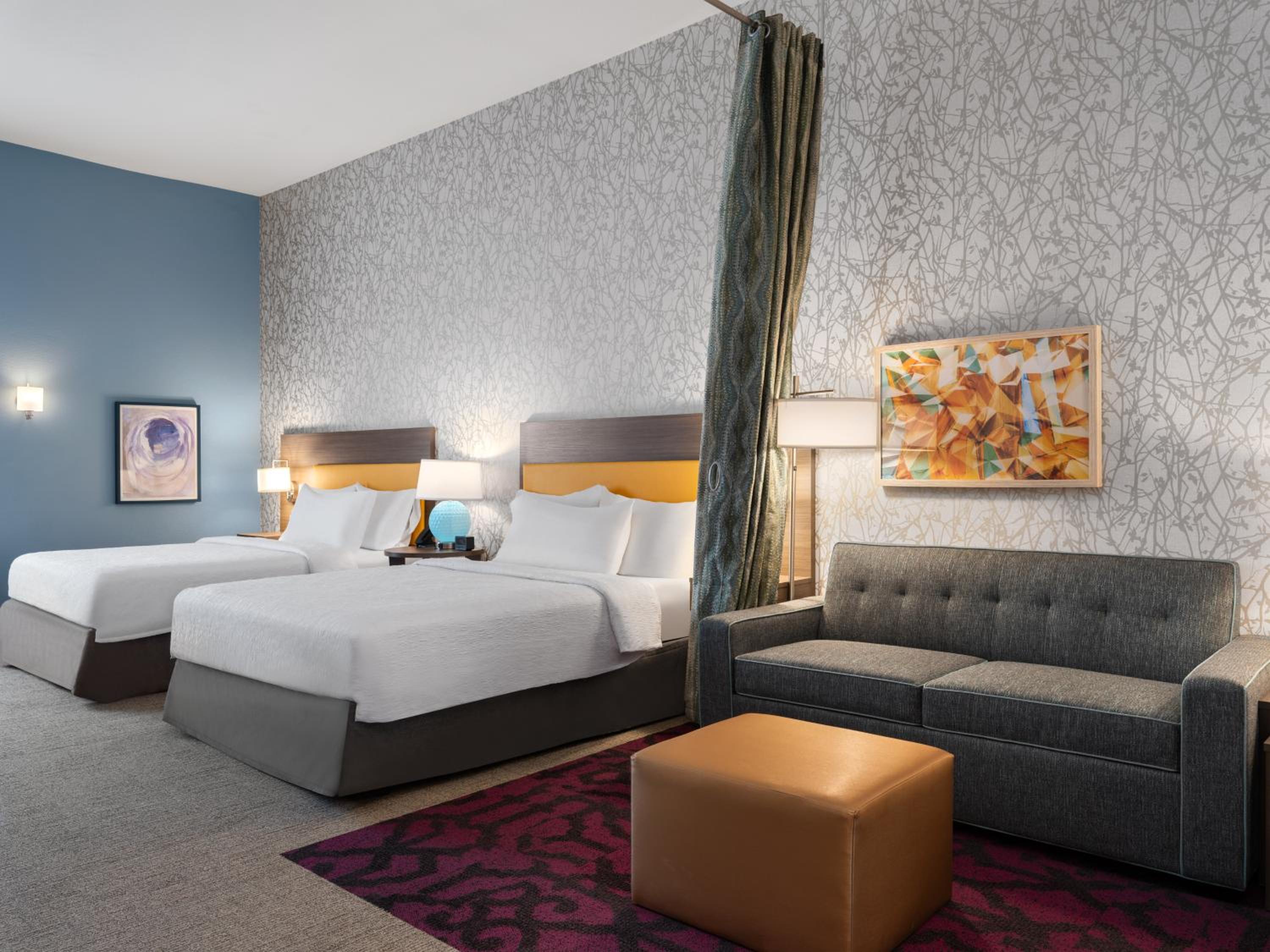Studio Suite with Two Queen Beds - Photo 4