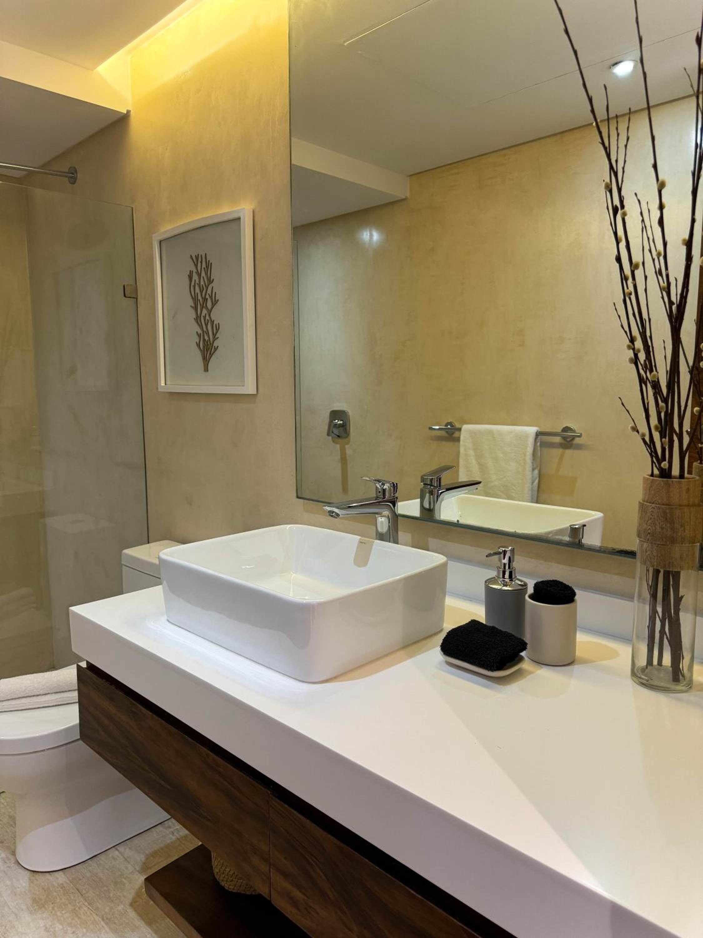 One-Bedroom Apartment - Photo 47