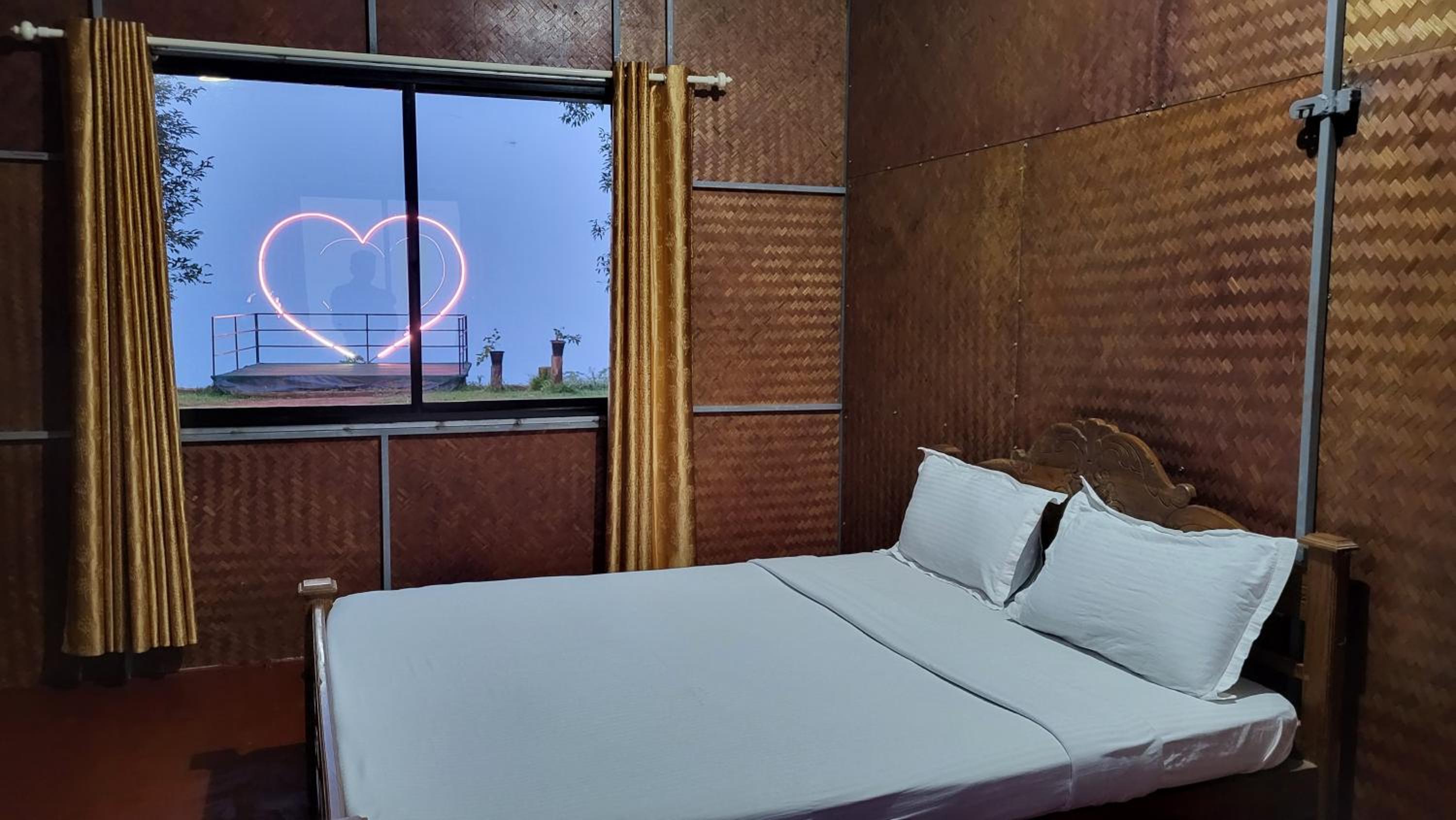 Double Room with Mountain View