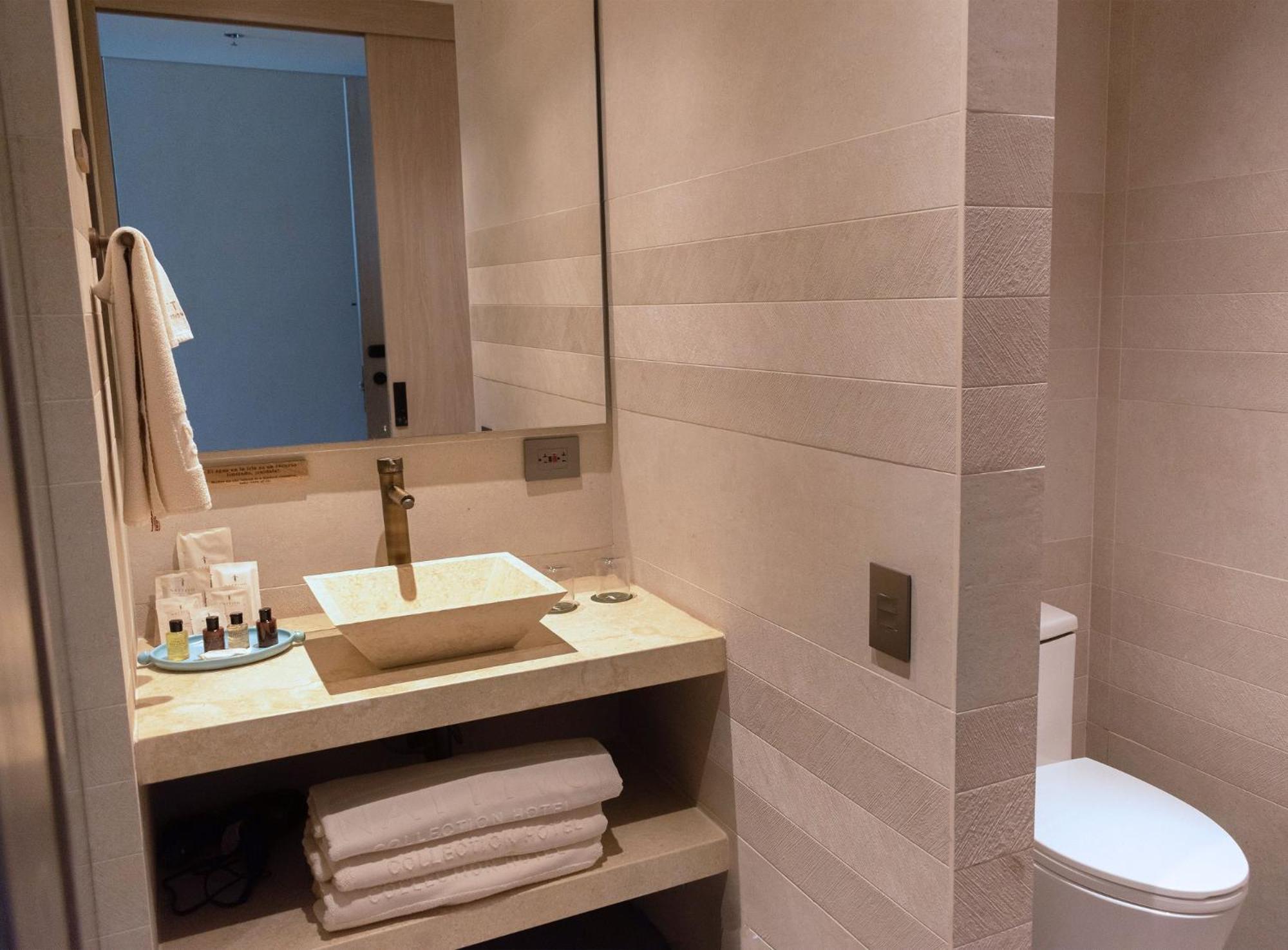 Superior Twin Room photo 3