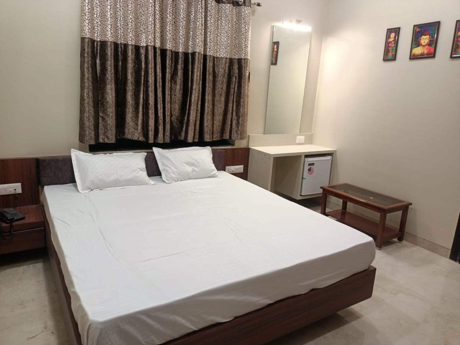 Deluxe Room - Photo 1