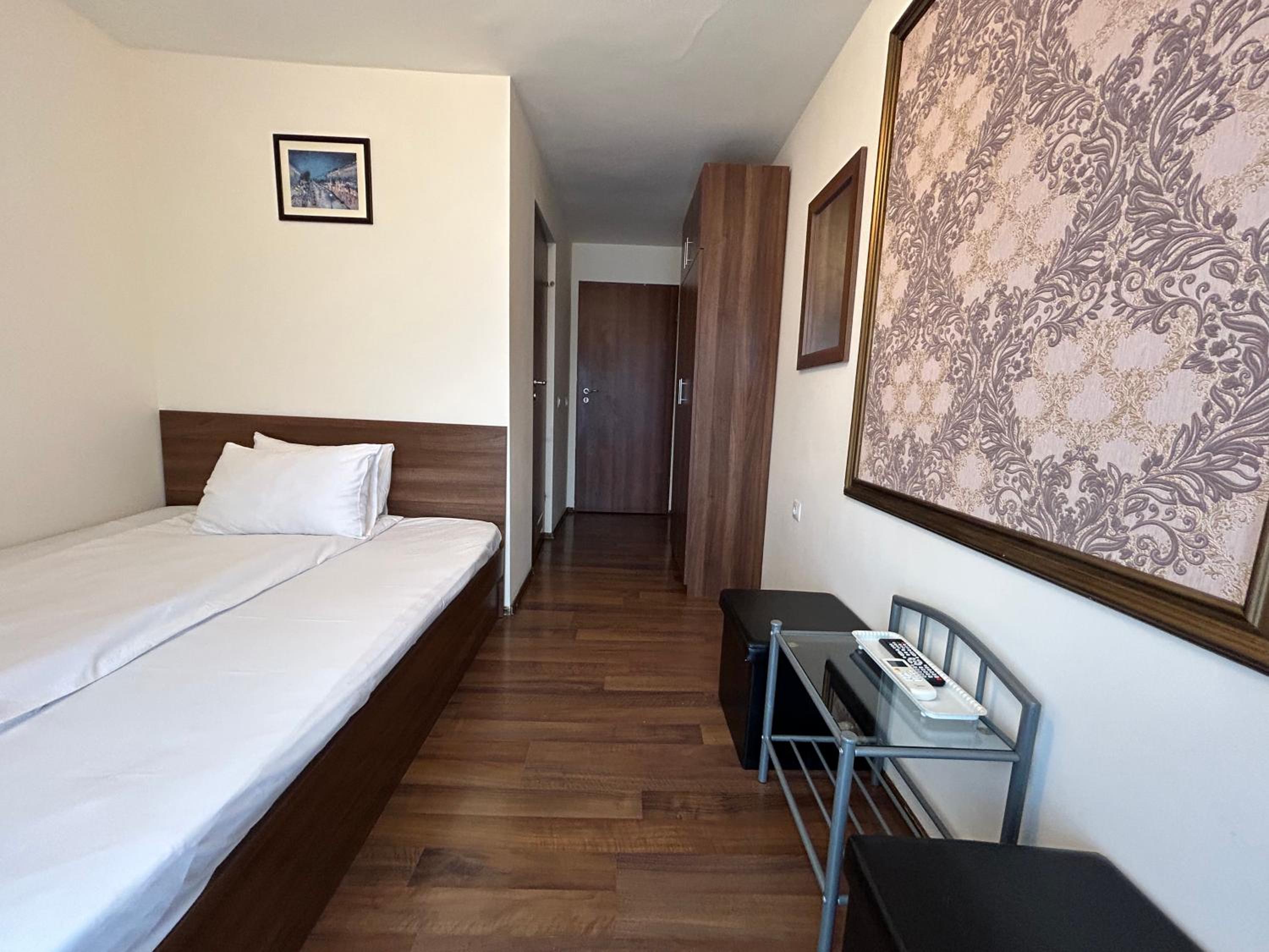 Small Double Room photo 1