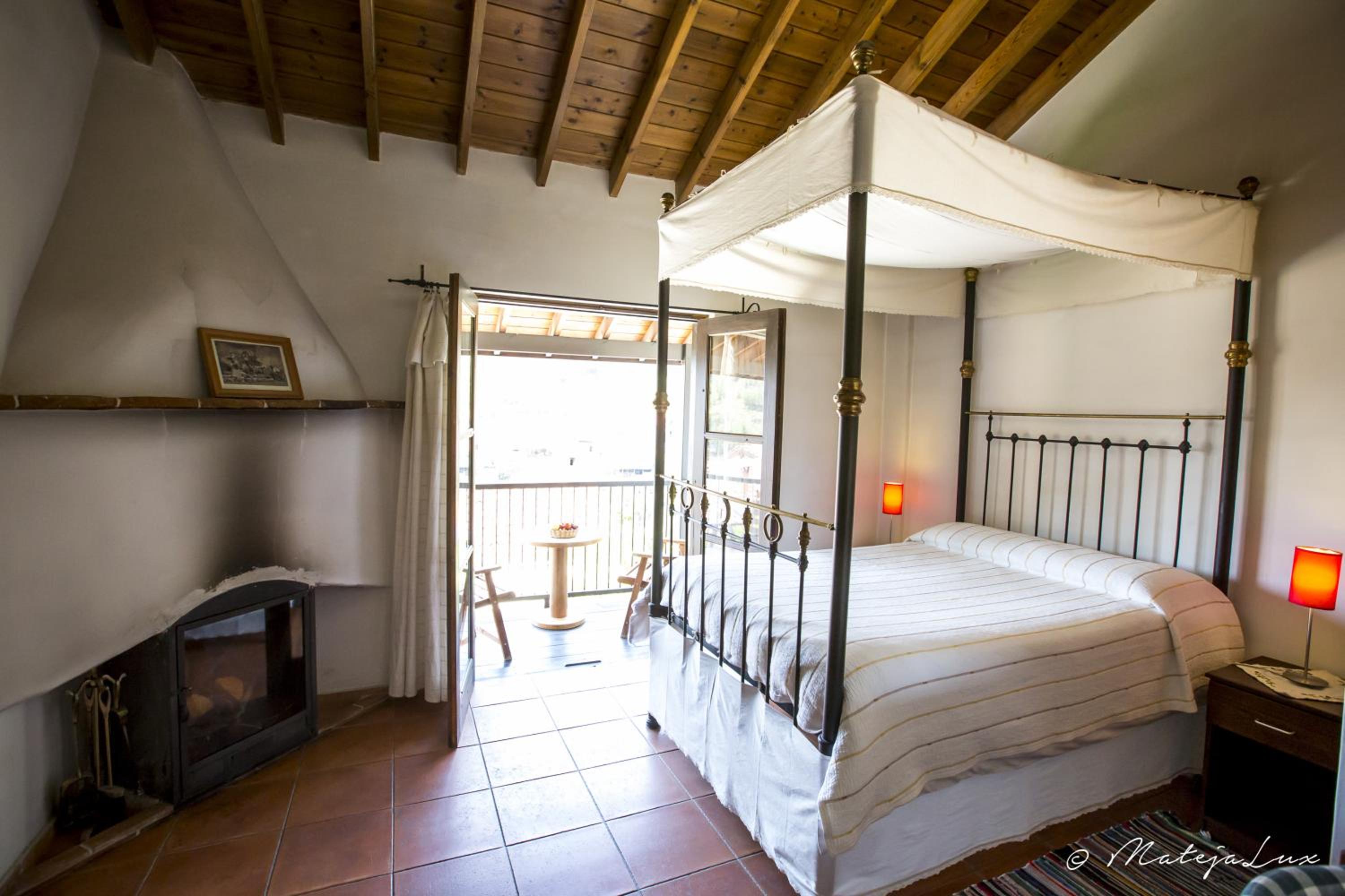 Standard Double Room with Fireplace photo 1