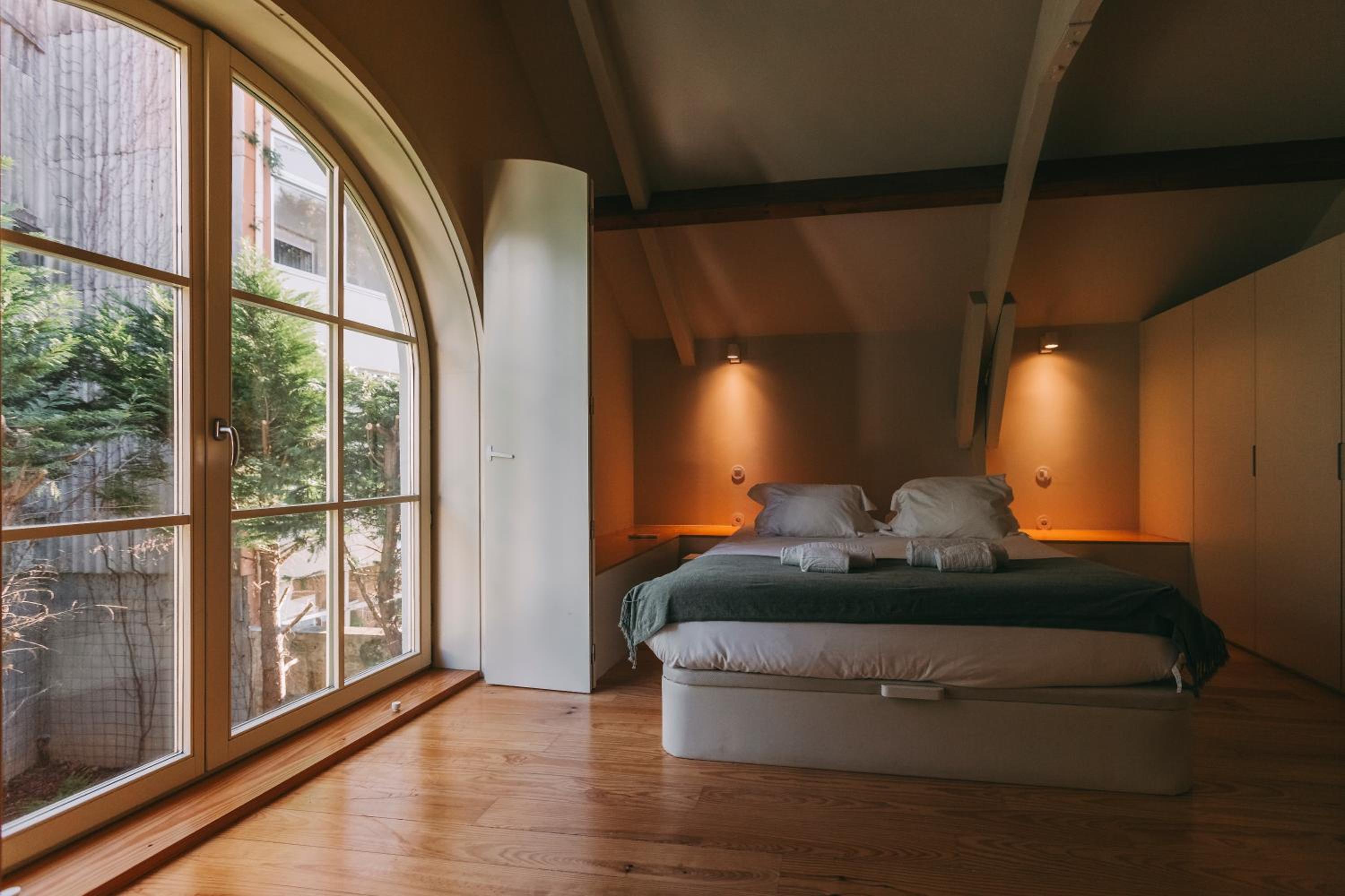 Apartment with Garden View