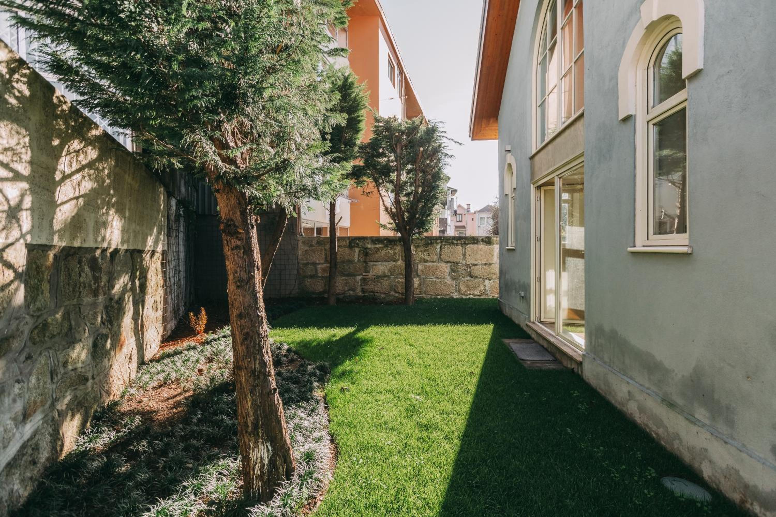Apartment with Garden View - Photo 17