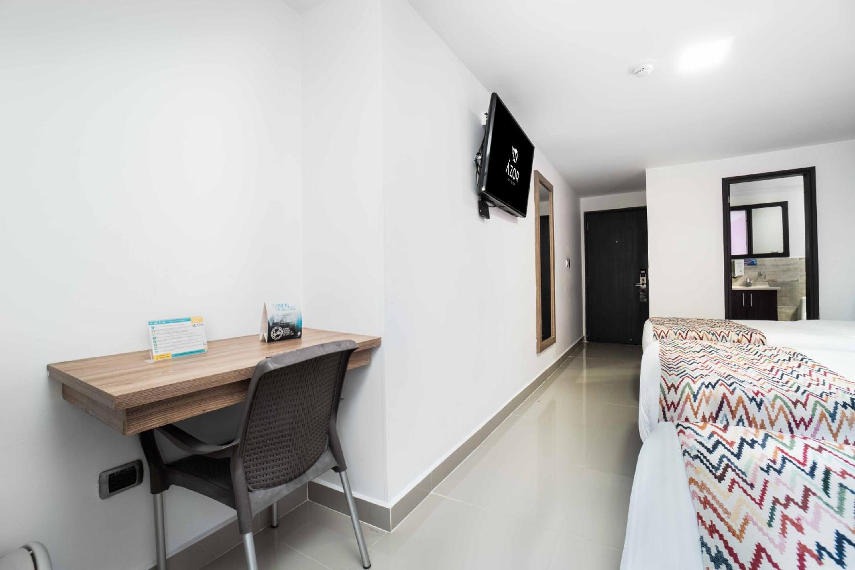 Basic Triple Room photo 2
