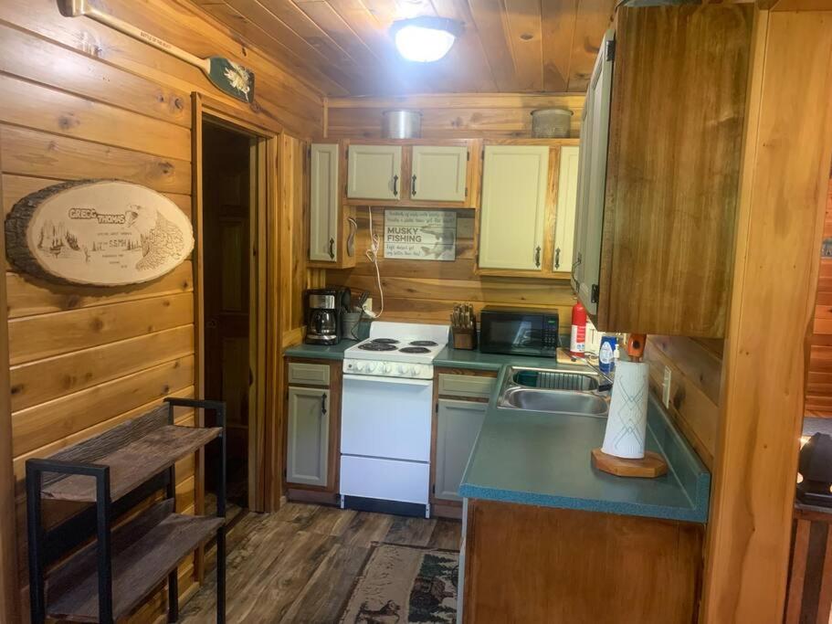 One-Bedroom House photo 2
