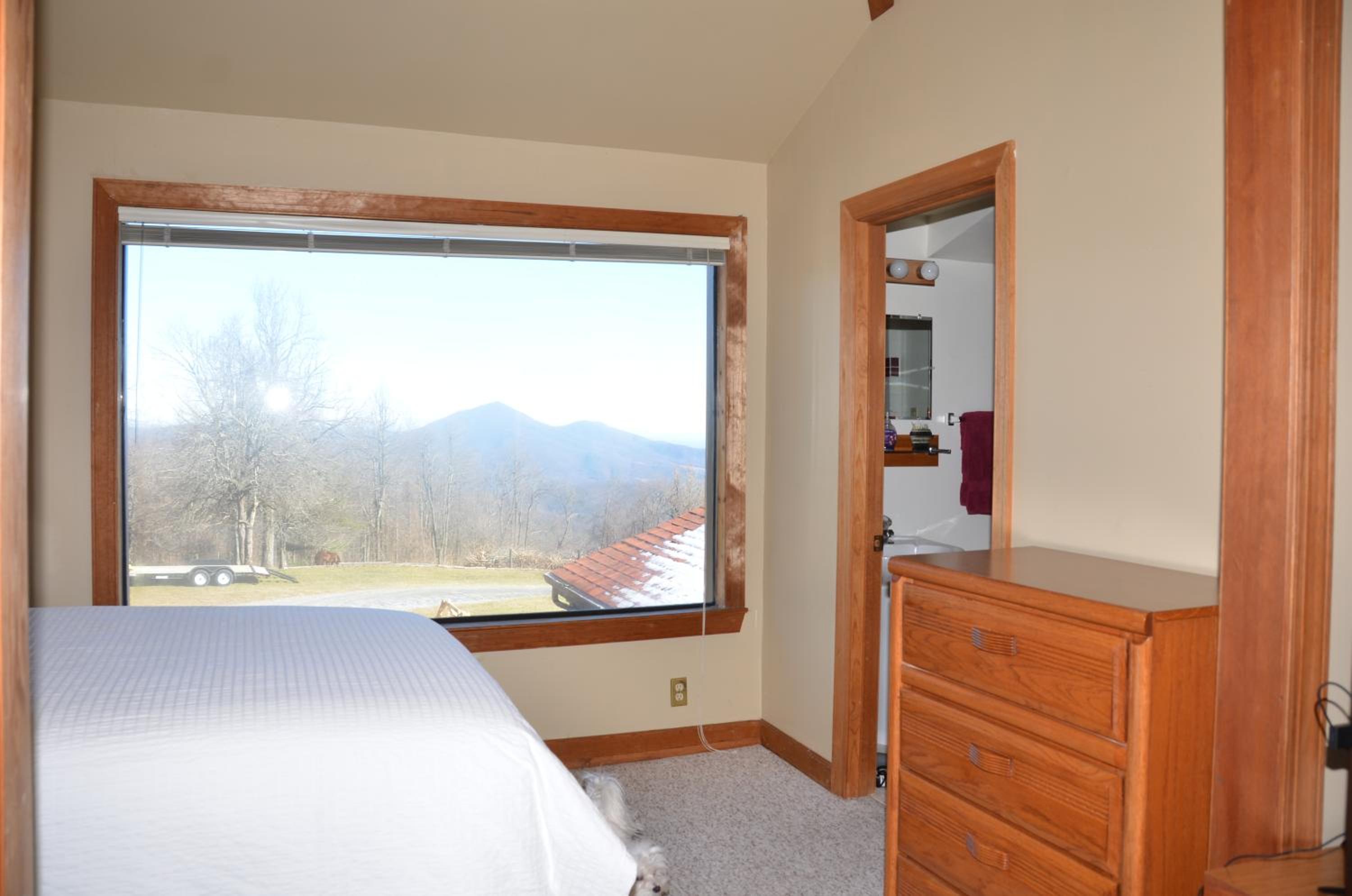 Suite With Mountain View photo 2