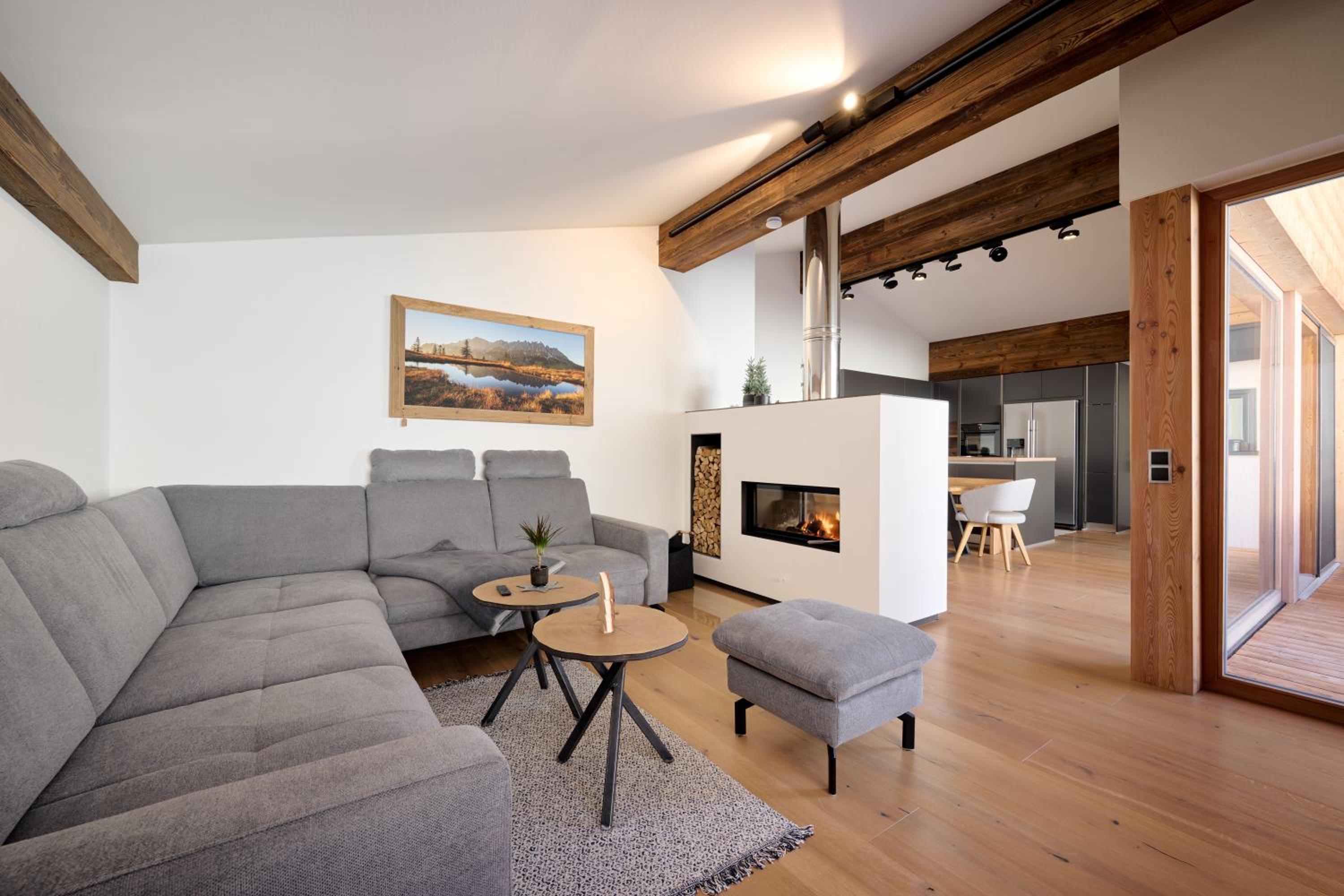 Three-Bedroom Apartment photo 1