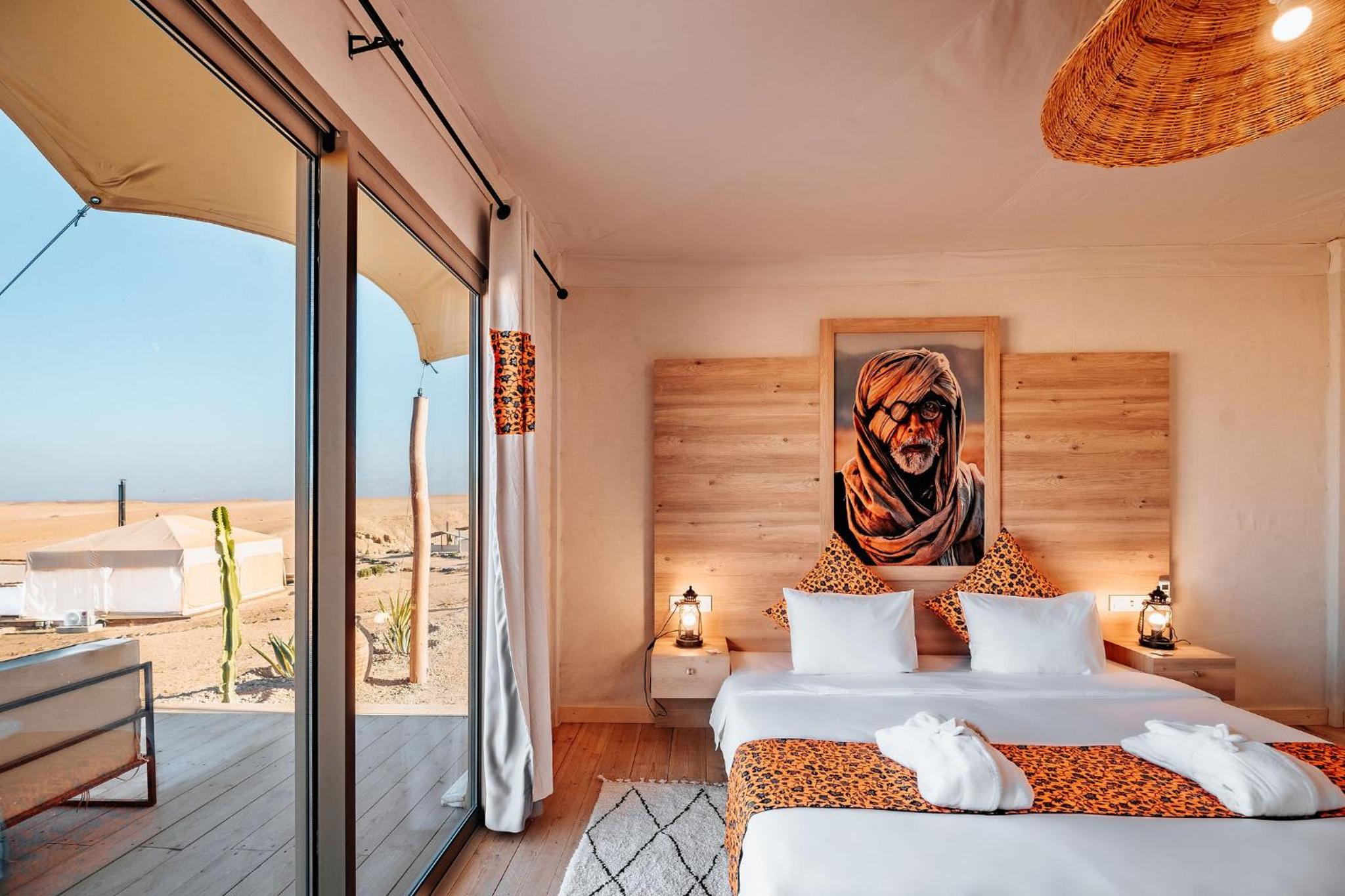 Suite 19