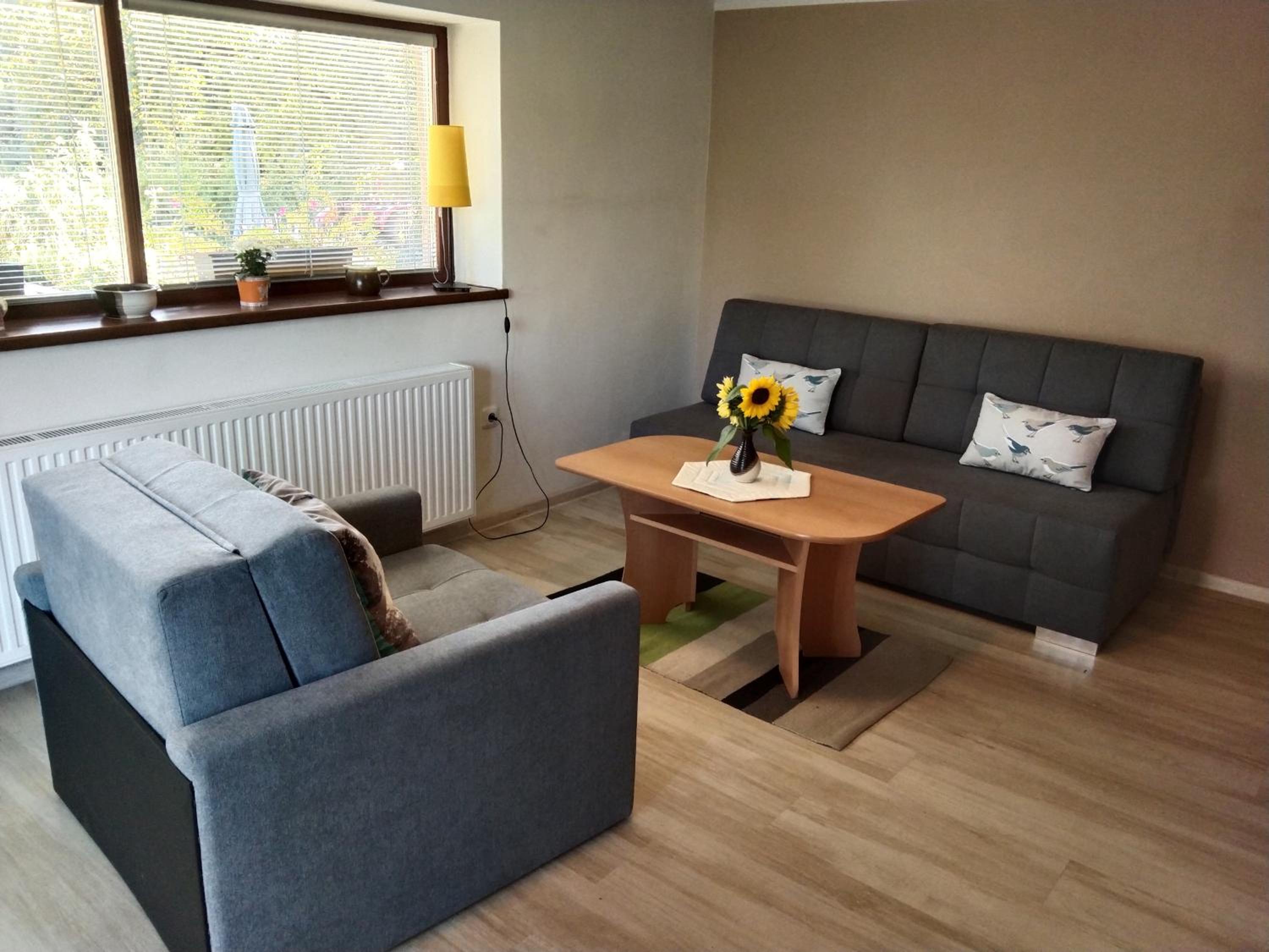 Family Room - Photo 4