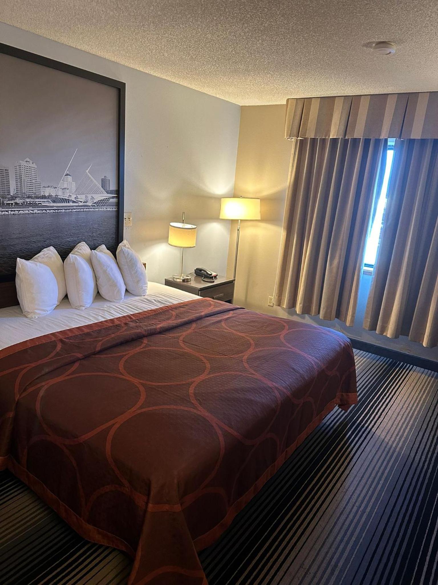 King Room- Non-Smoking - Photo 1