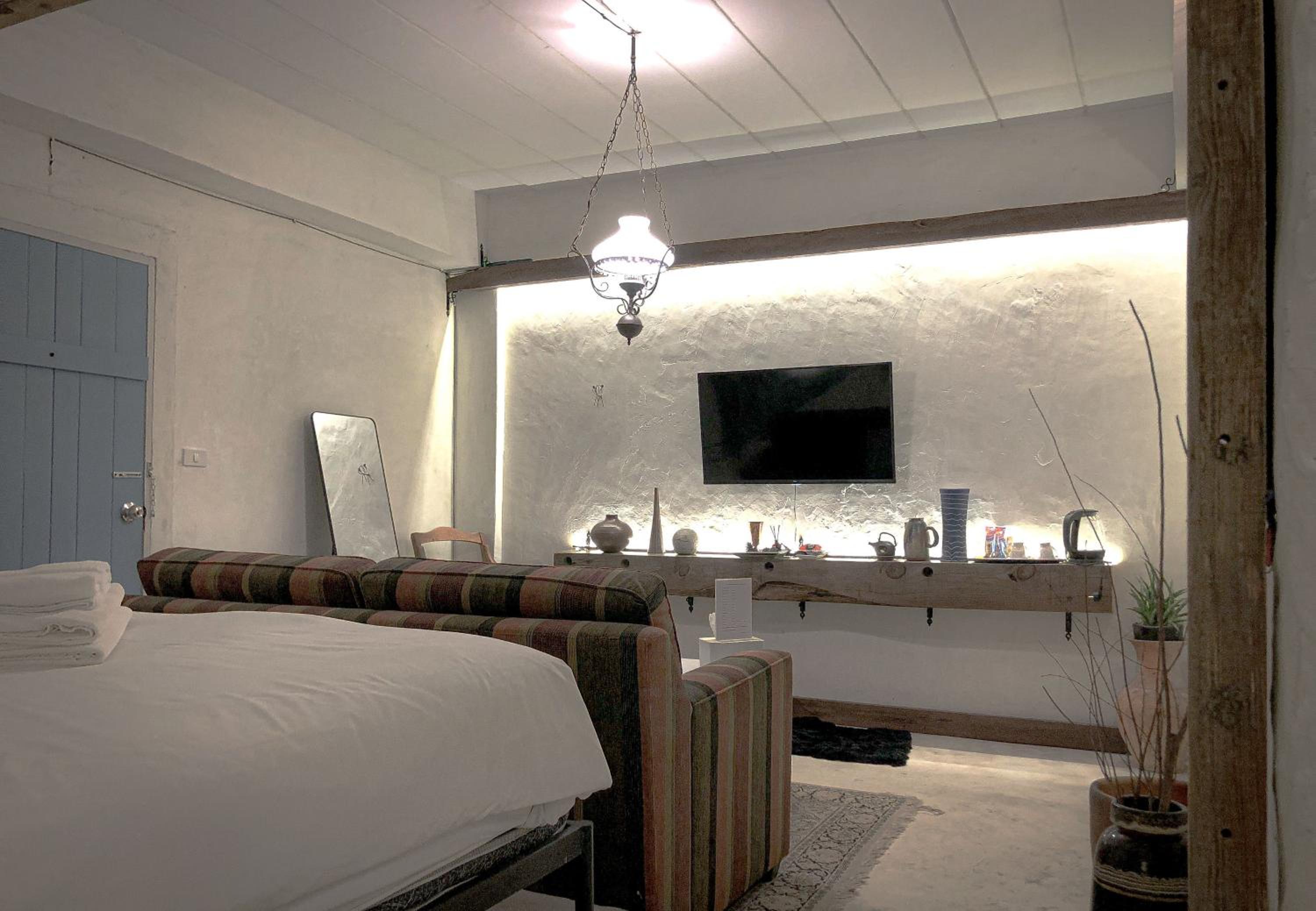 Deluxe Double Room with Bath photo 2