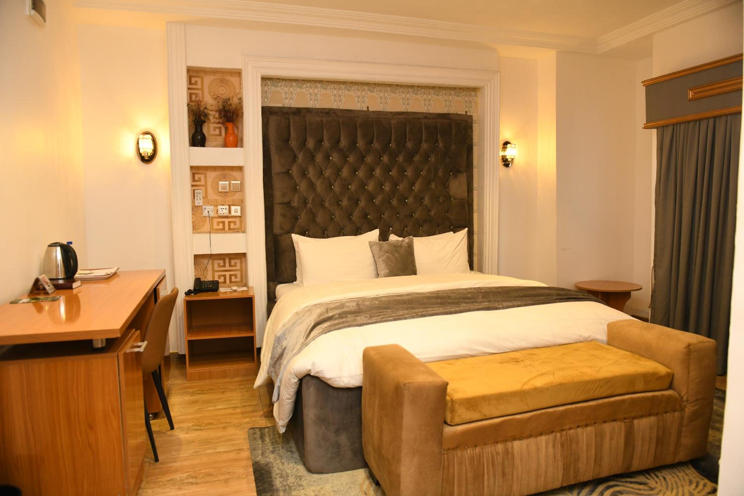 Deluxe Double Room photo 3