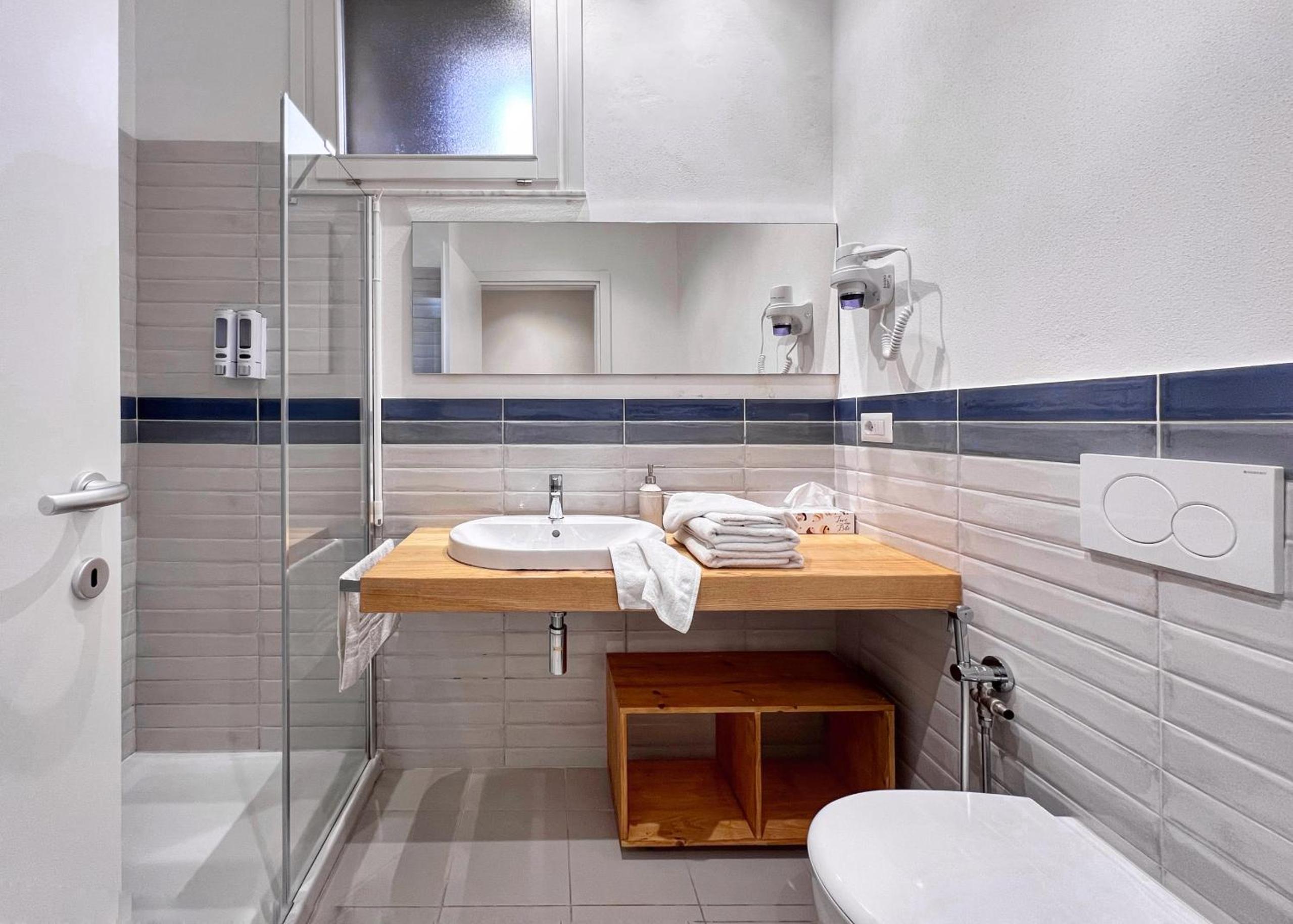 Superior Double Room - Photo 4