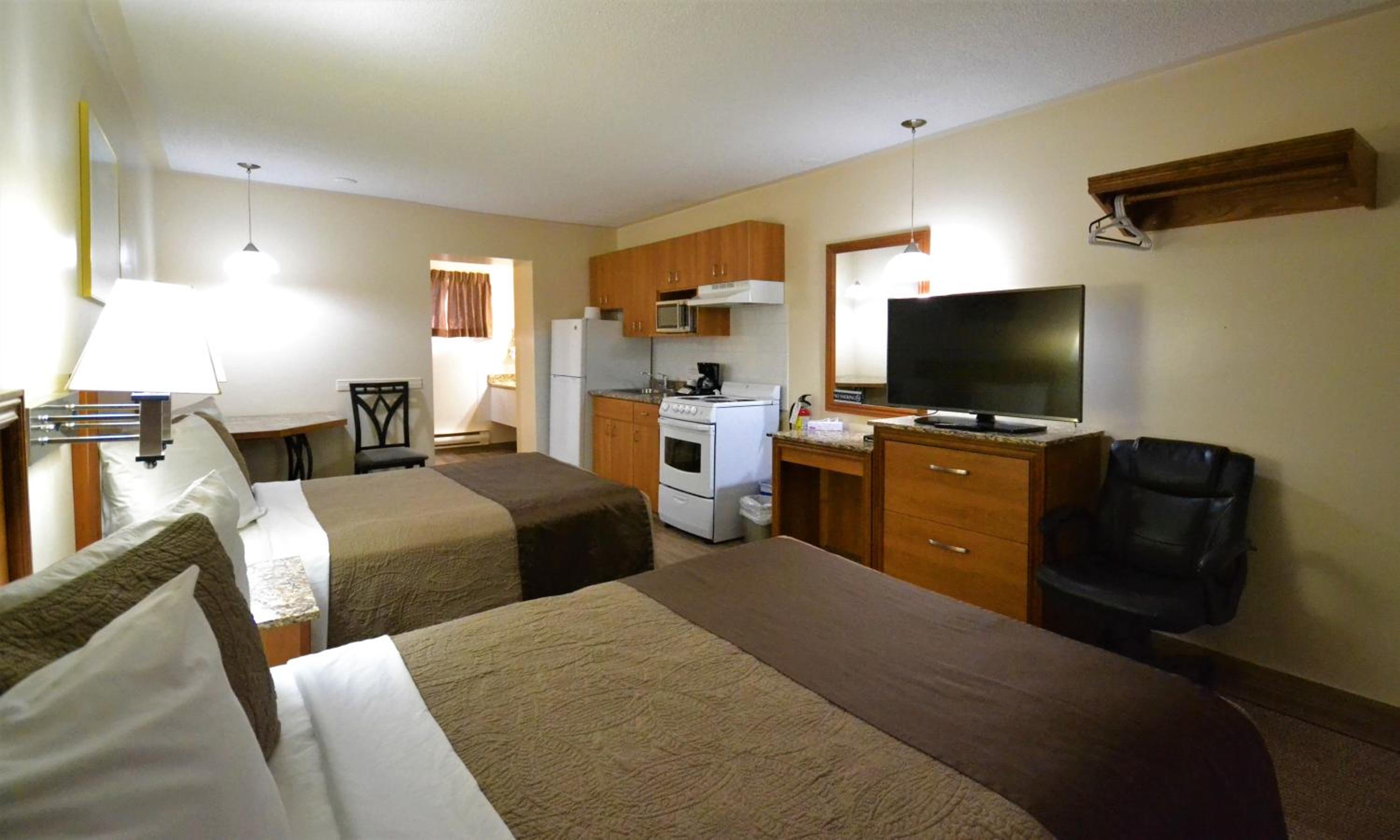Deluxe Double Room with Two Double Beds - Photo 2