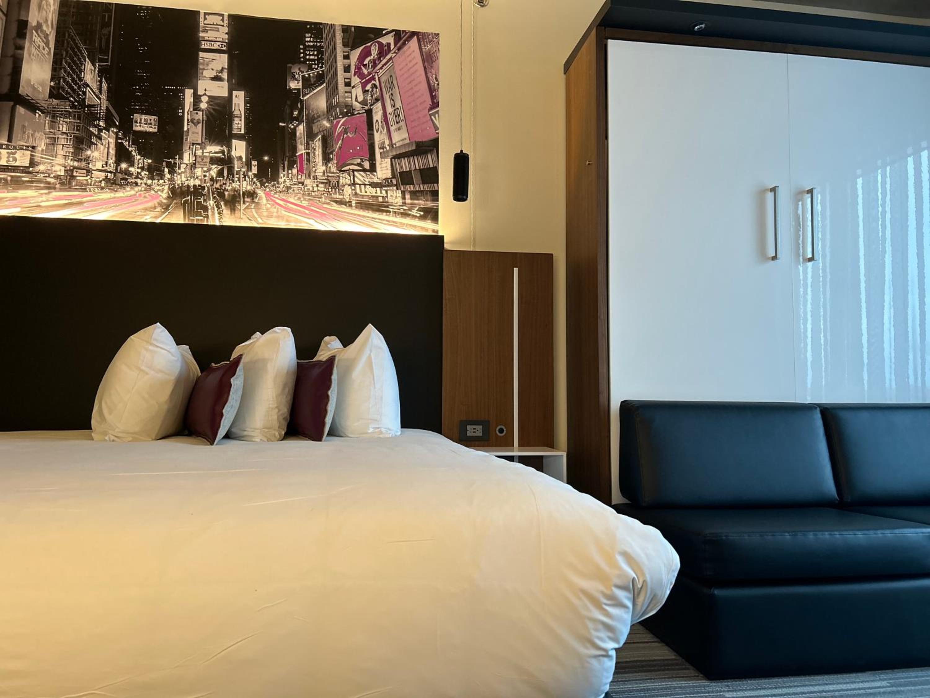 Superior King Room - Photo 2
