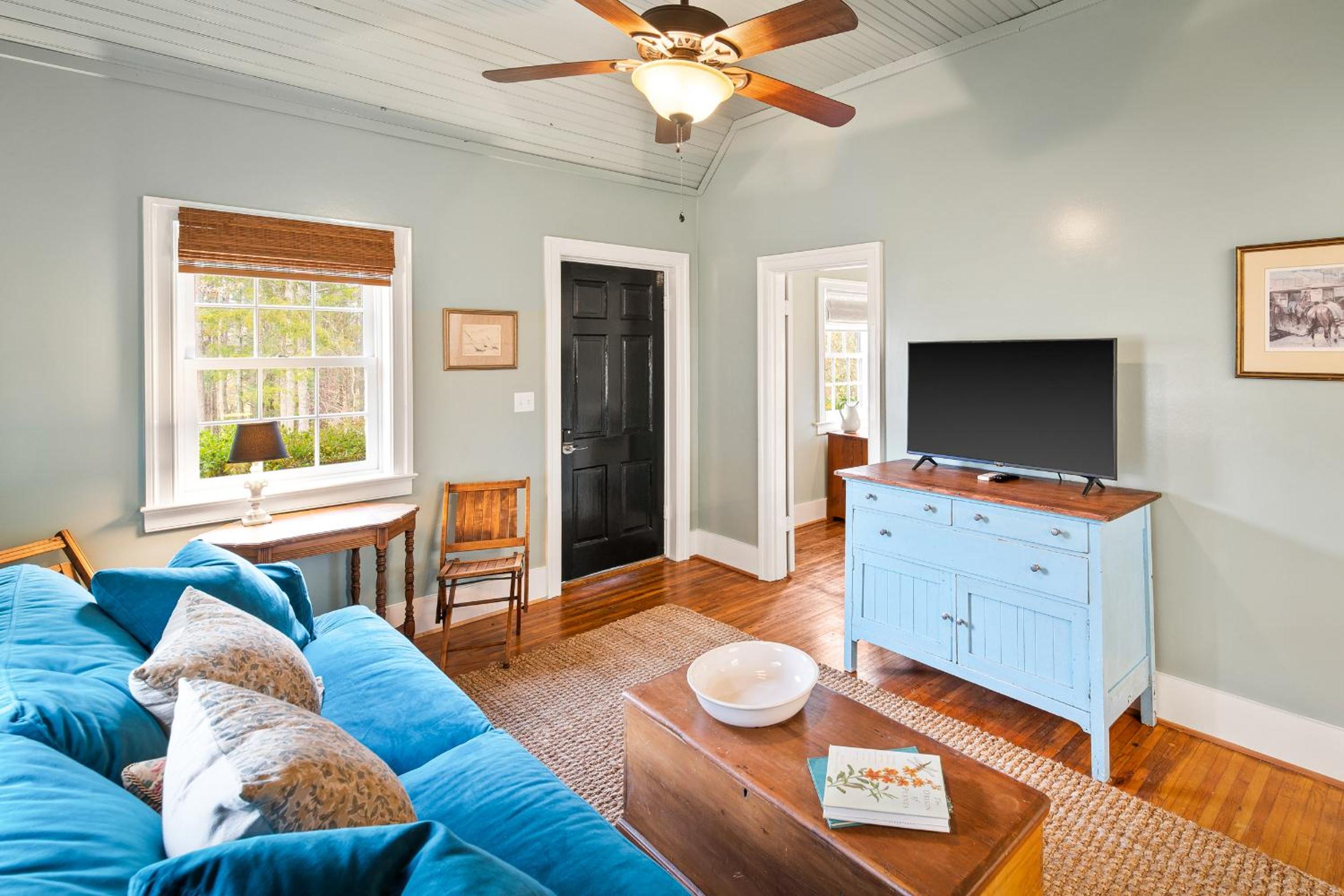 One-Bedroom House photo 1