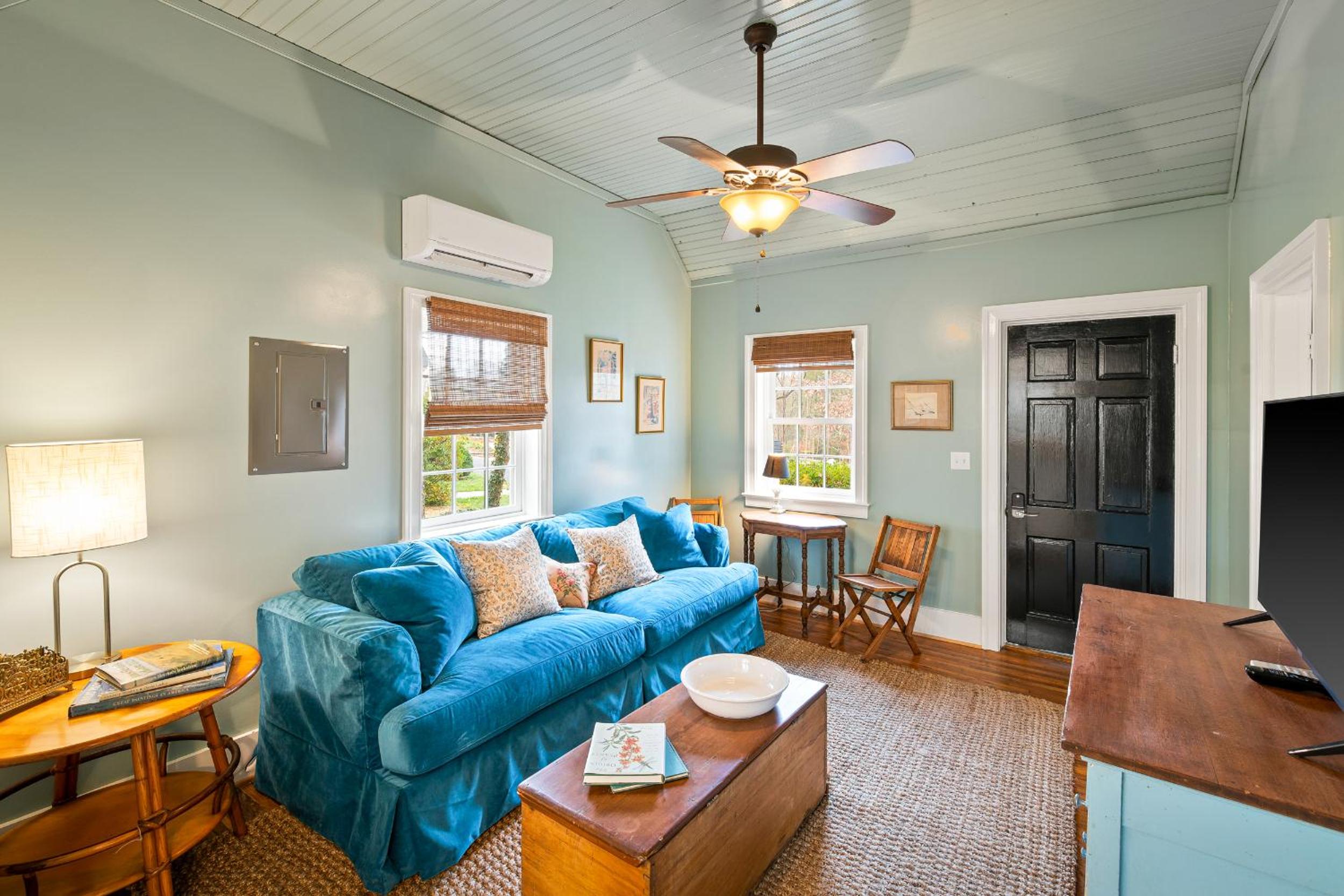 One-Bedroom House photo 3