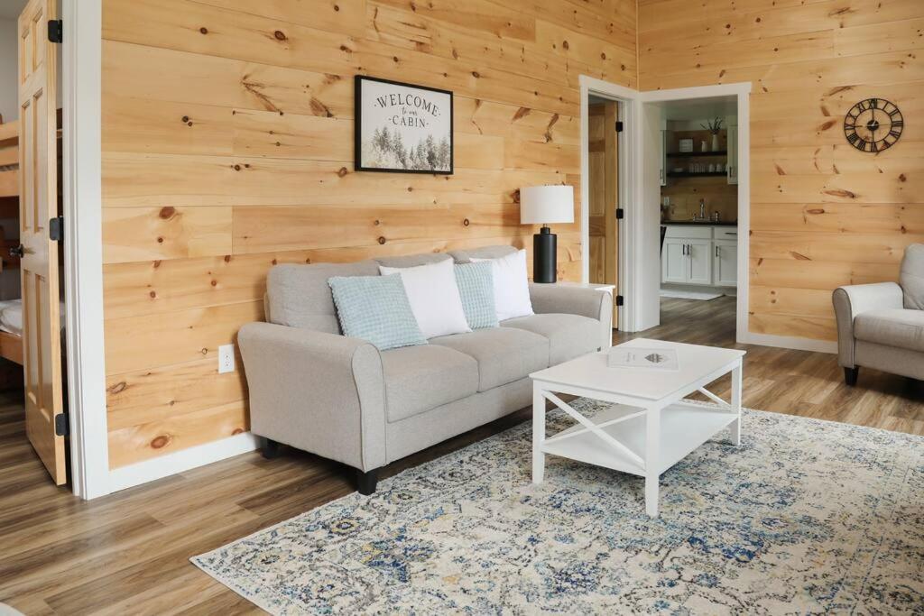 Two-Bedroom Cottage photo 1