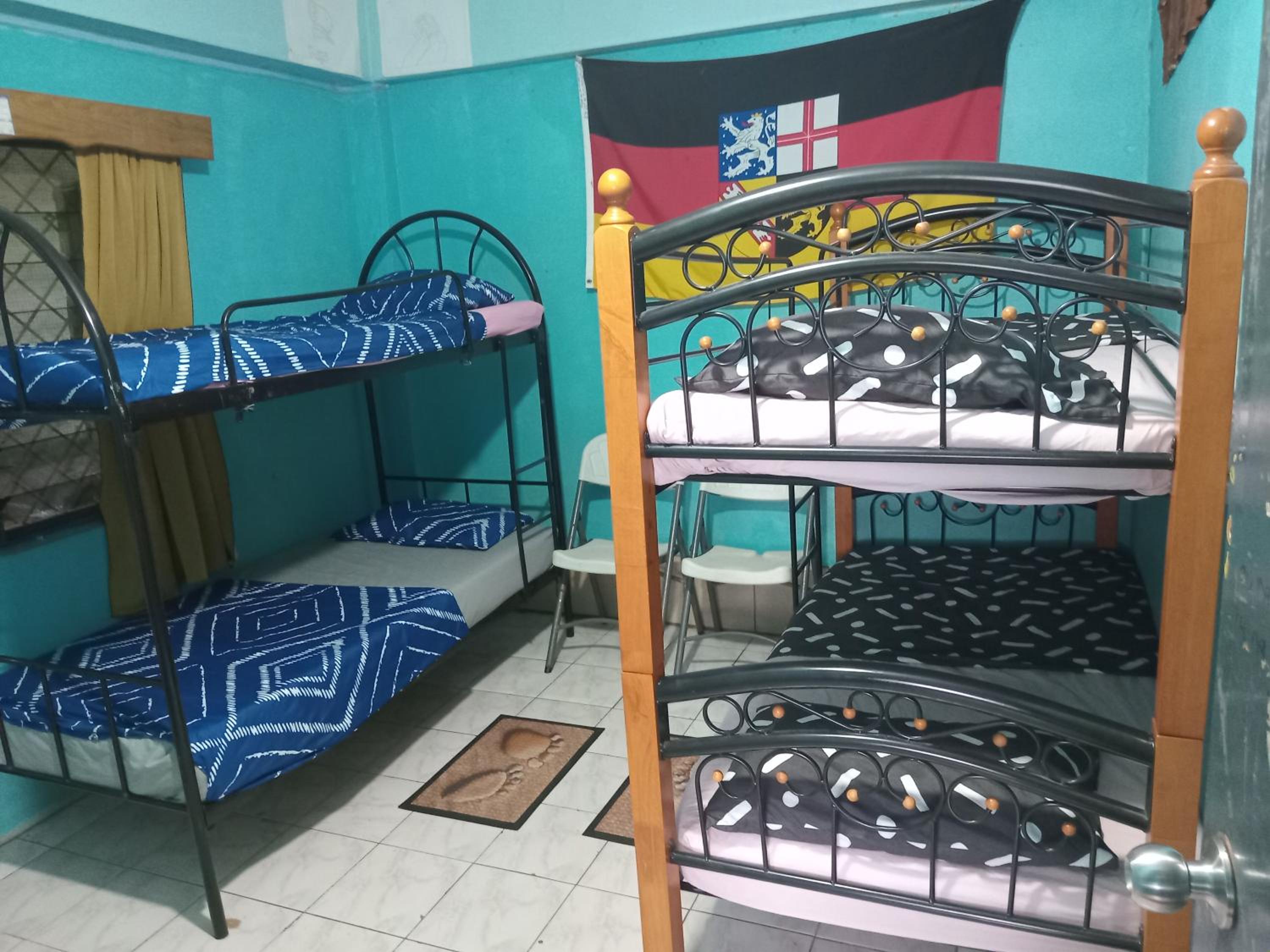 Bed in 4-Bed Mixed Dormitory Room photo 2
