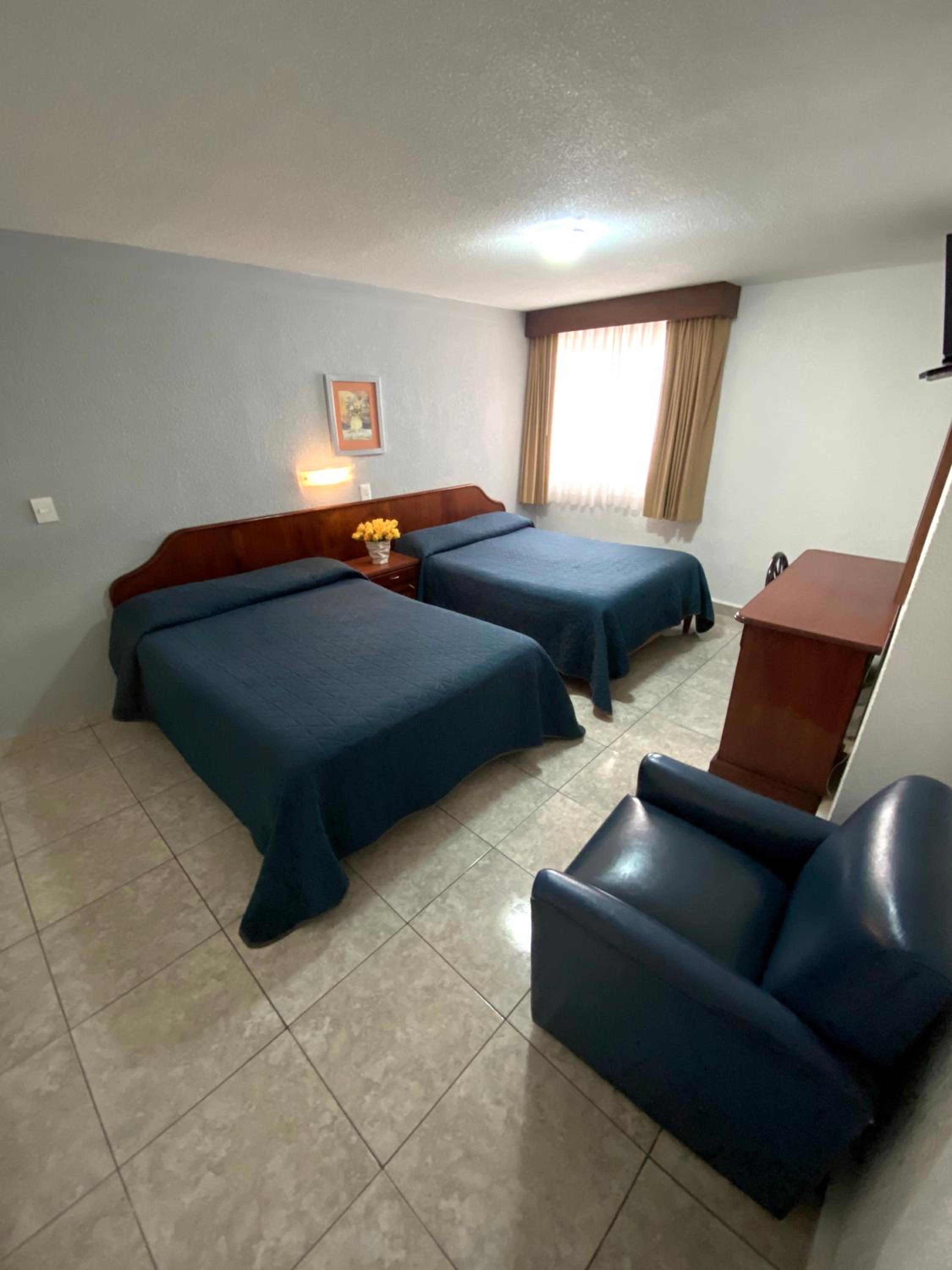 2 Double beds Room  photo 1
