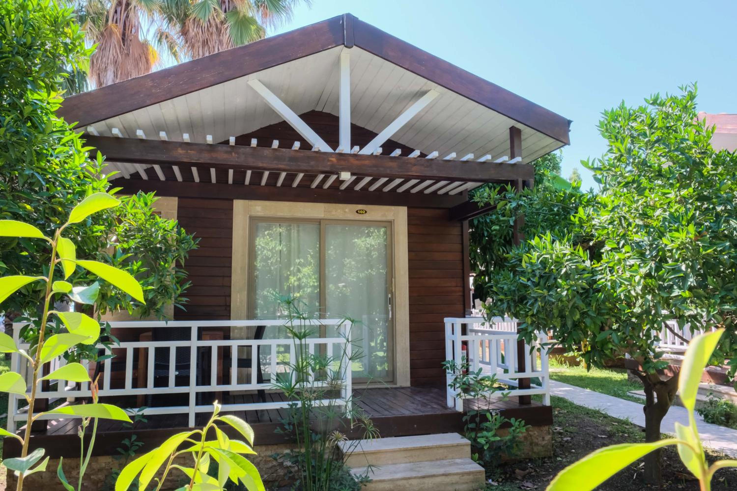 Family Bungalow photo 2