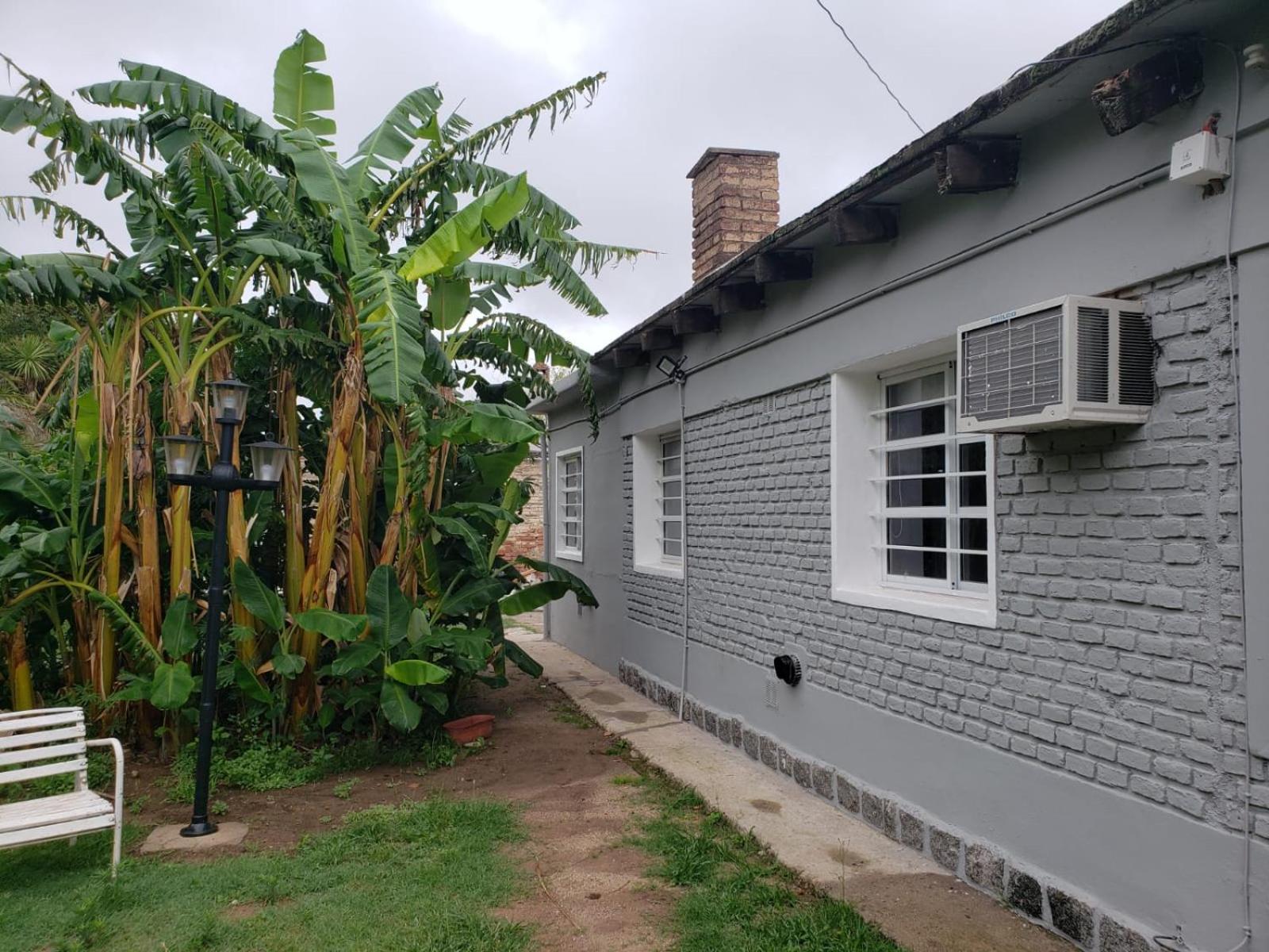 Two-Bedroom House photo 2