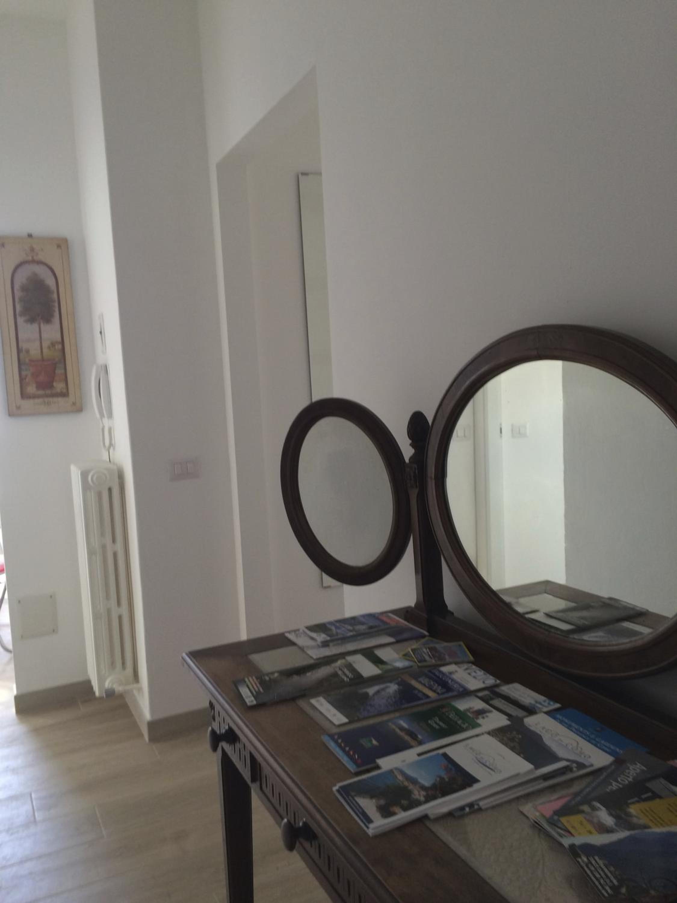 Apartment with Lake View - Photo 26