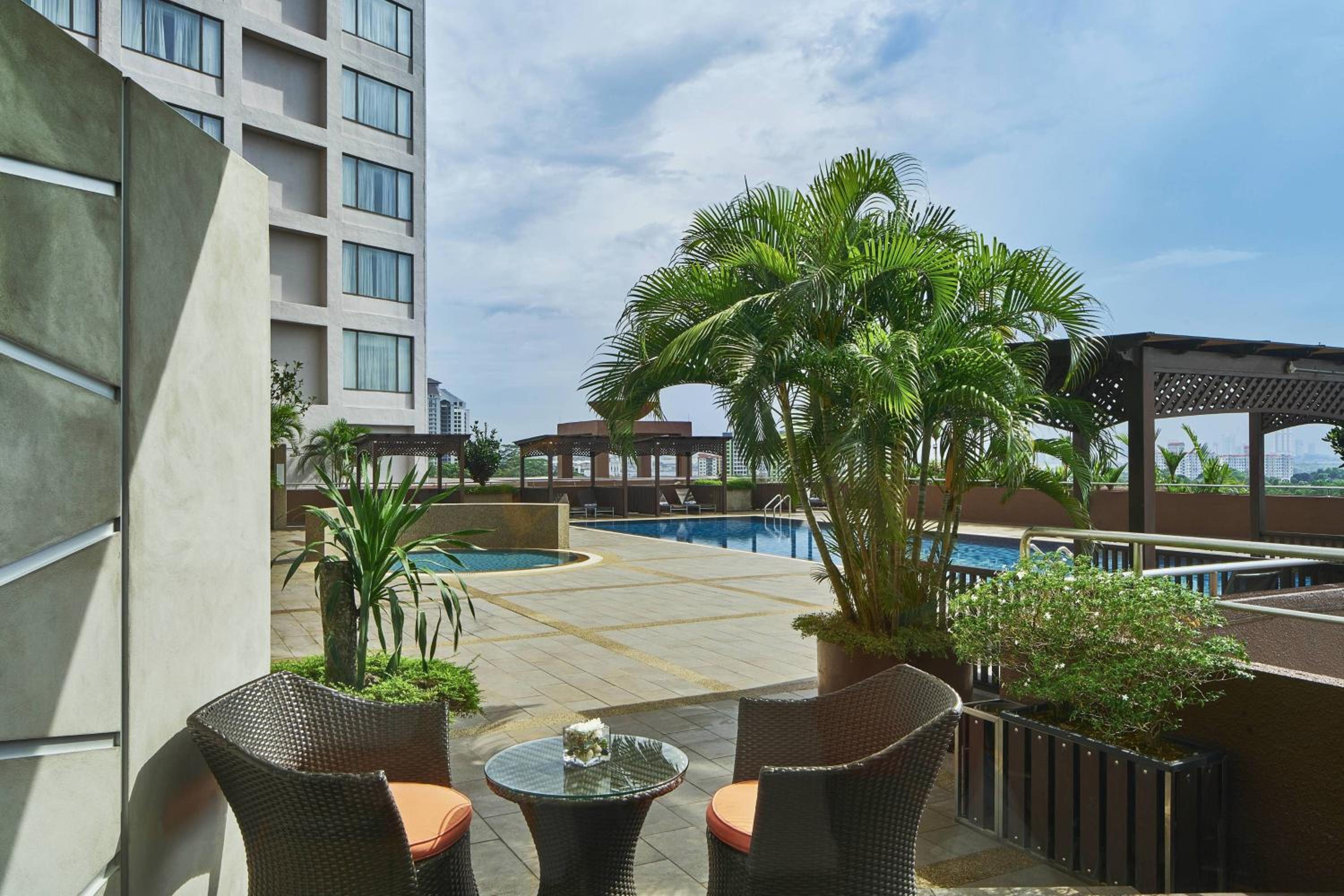 Pool Terrace Room, Guest room, 1 King, Pool view