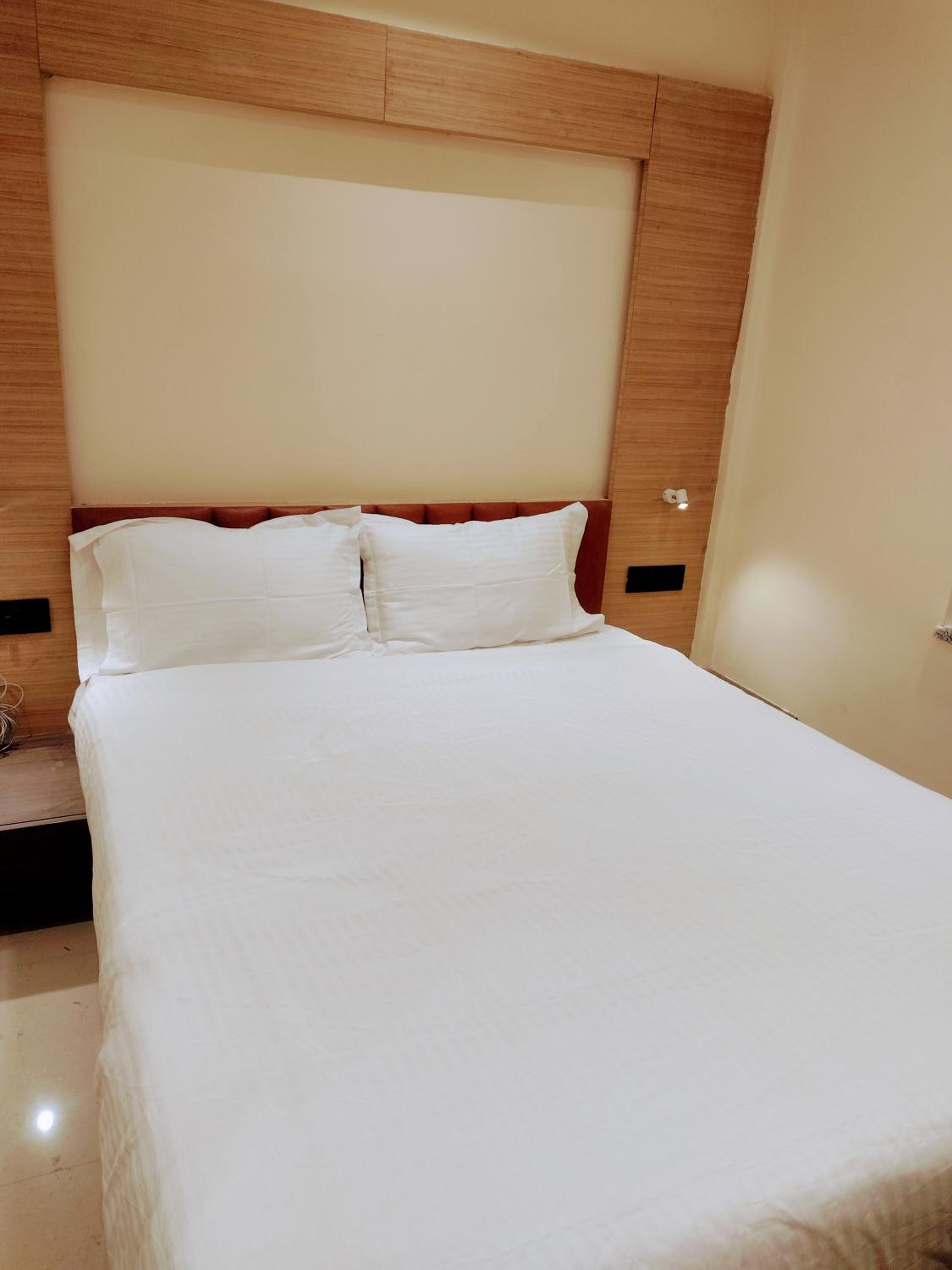 Double Room - Photo 4
