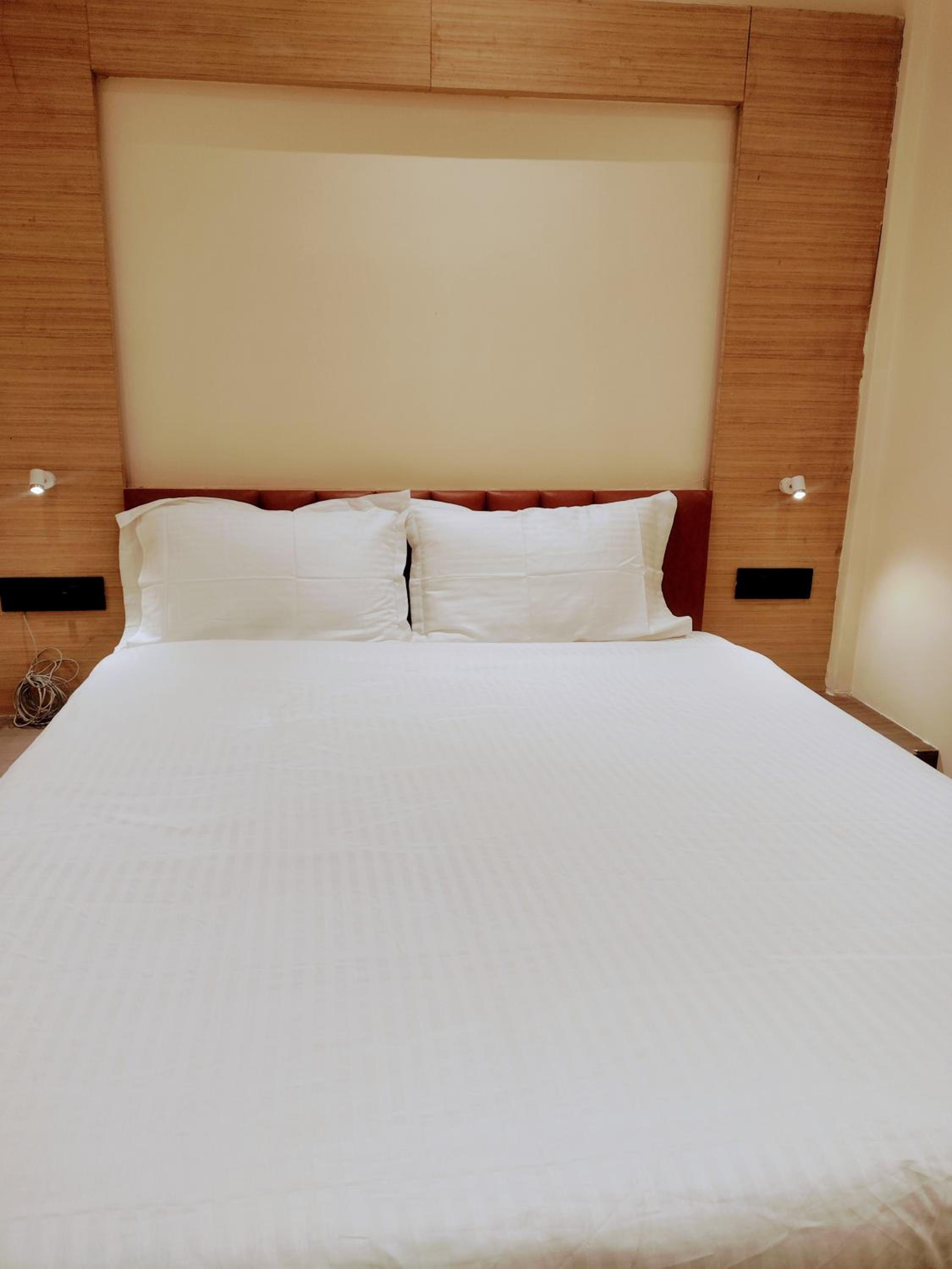 Double Room - Photo 7