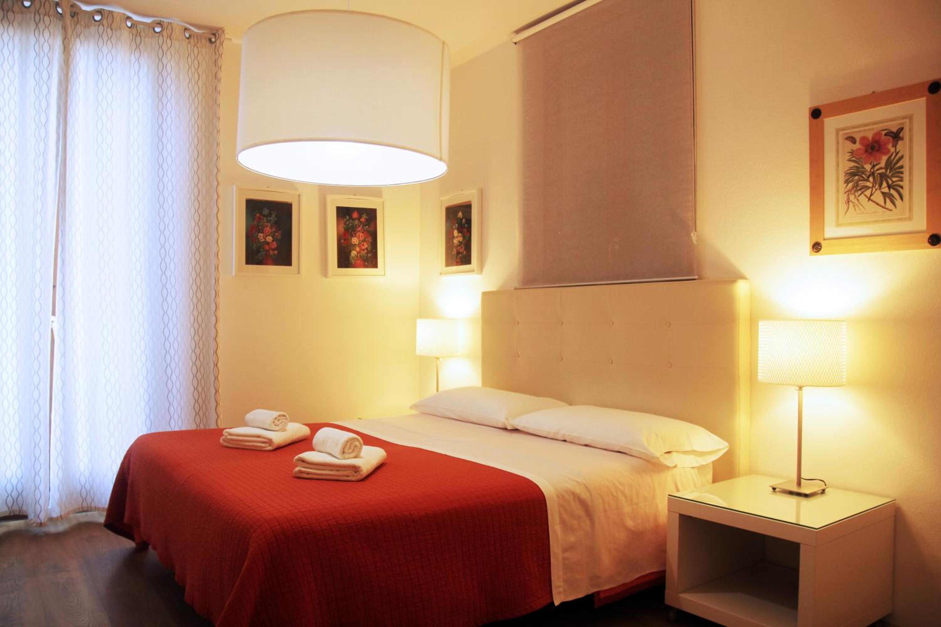 Double Room with Private Bathroom - Photo 5