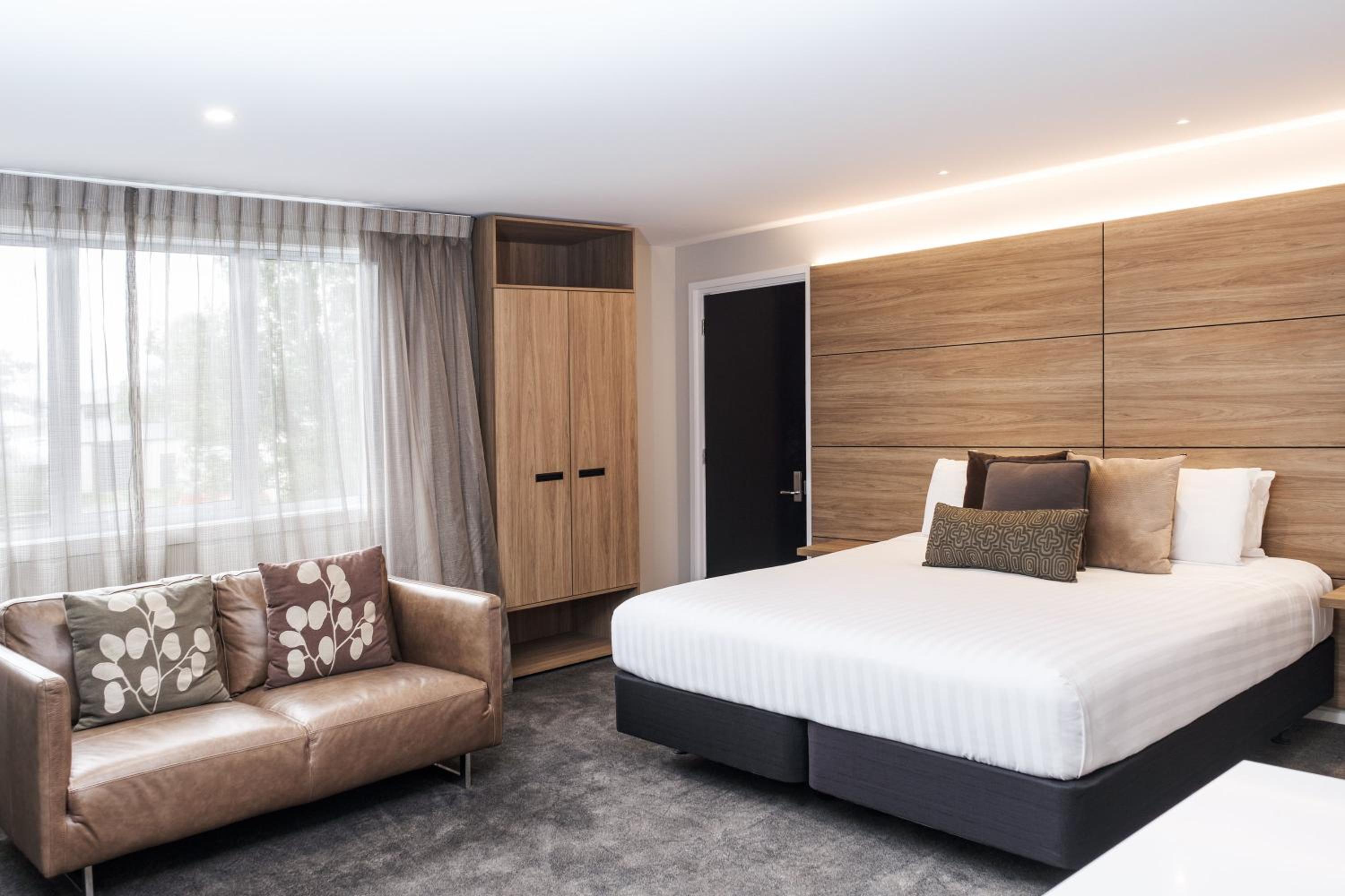 Executive Studio Suite