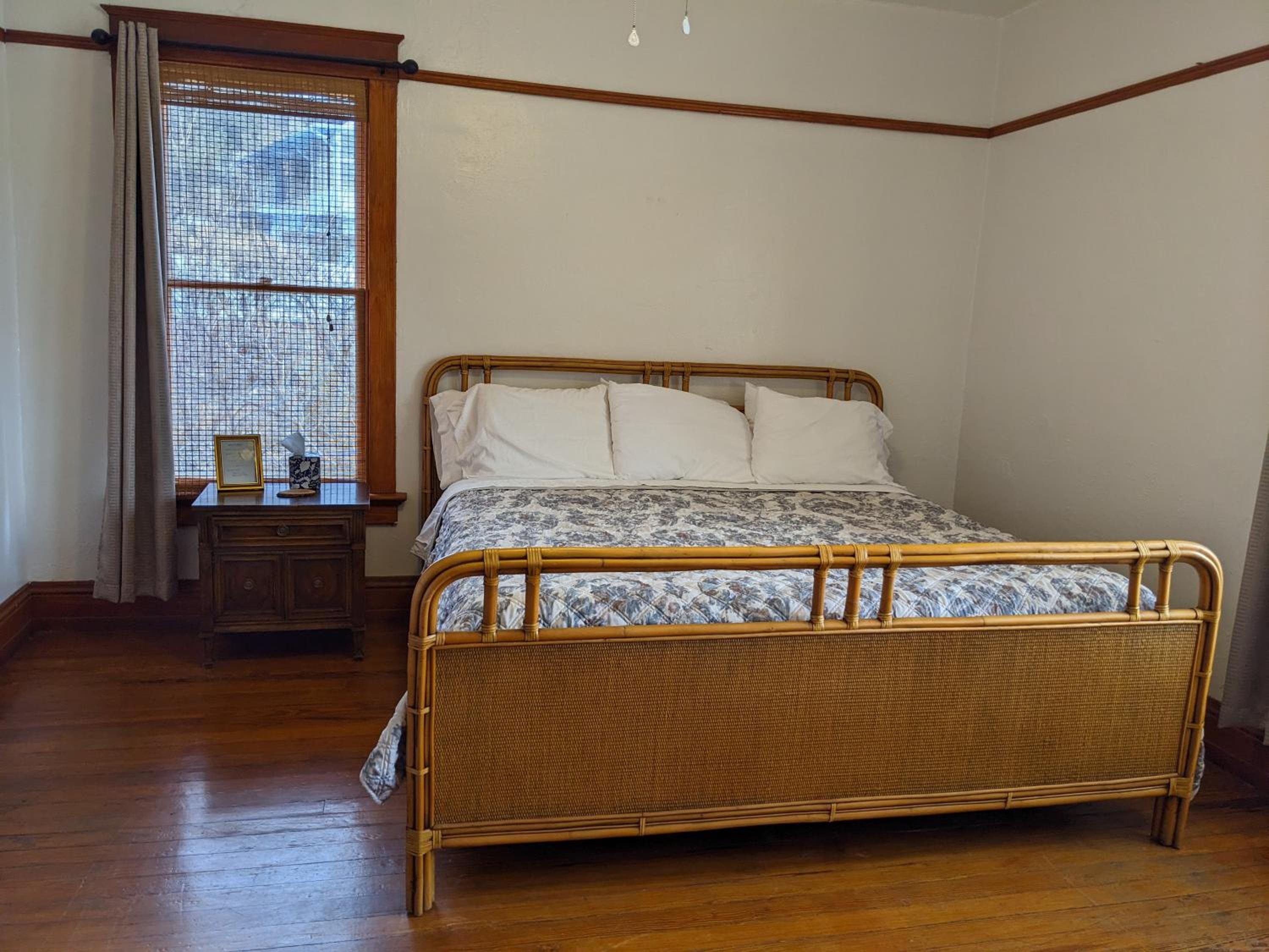 Triple Room with Shared Bathroom