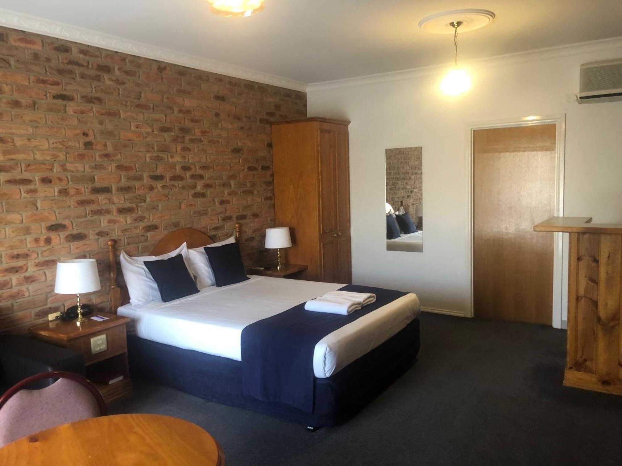 Classic Room - Photo 1
