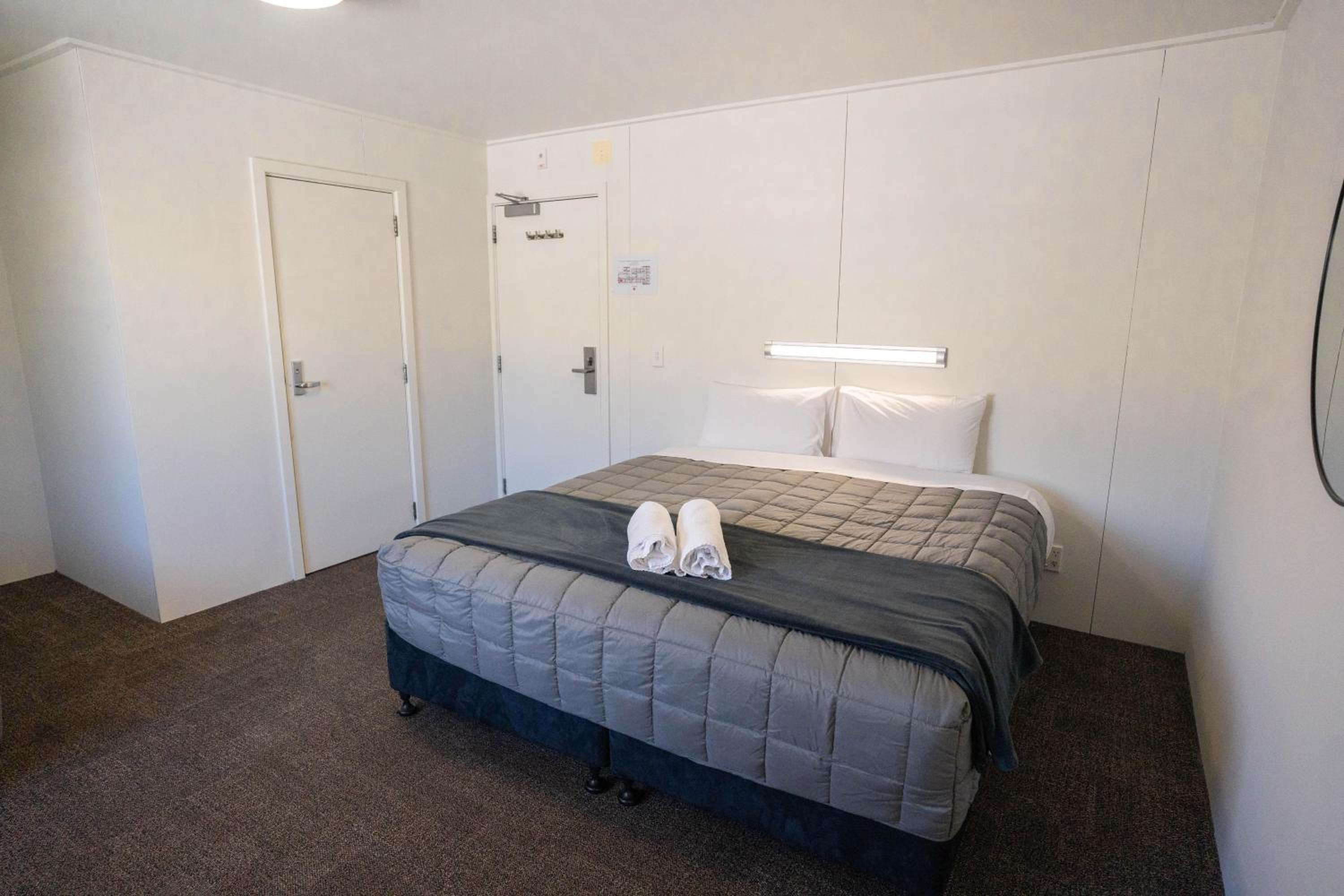 Triple Room with Private Bathroom photo 2