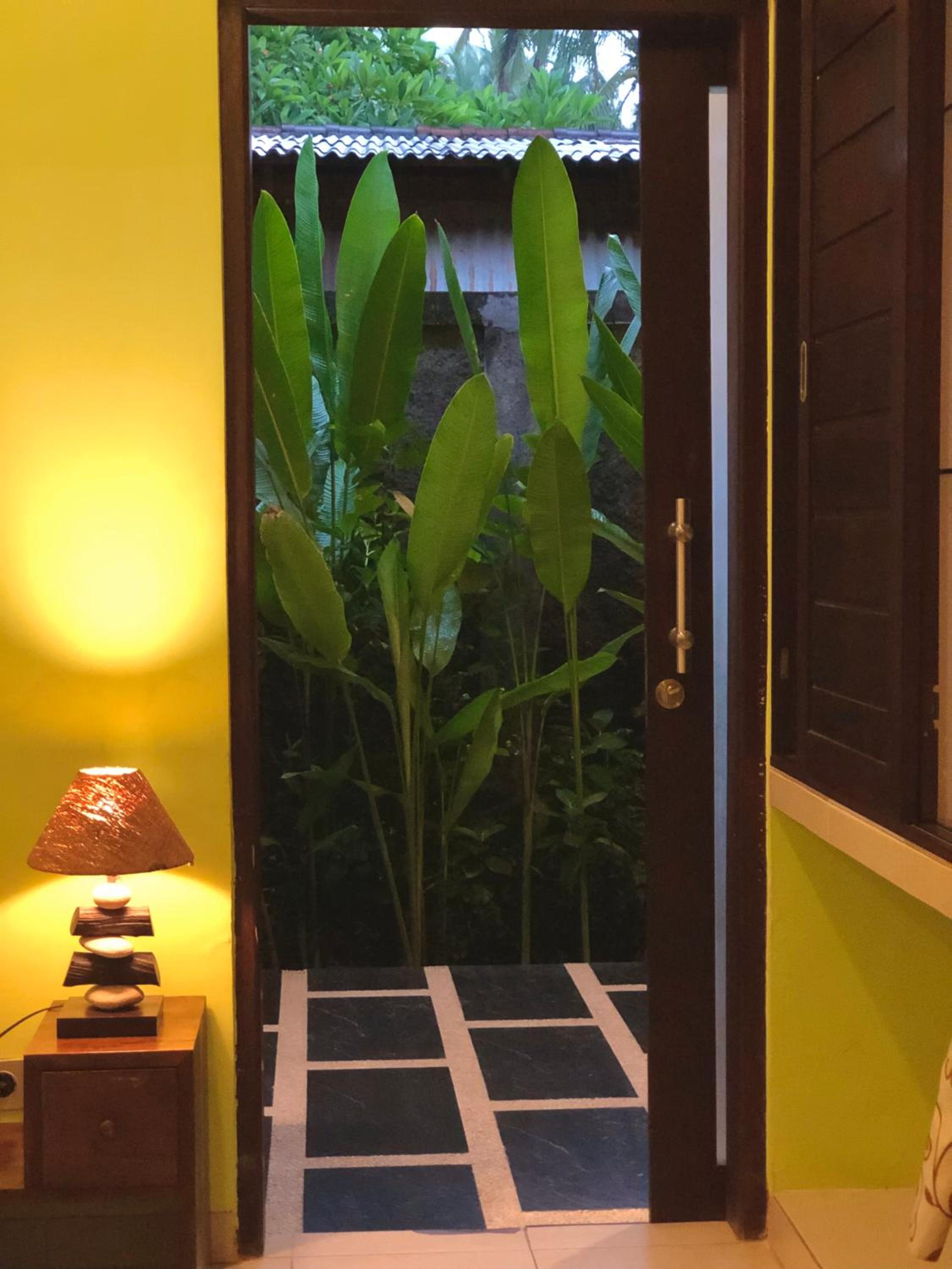 One-Bedroom Bungalow - Photo 10