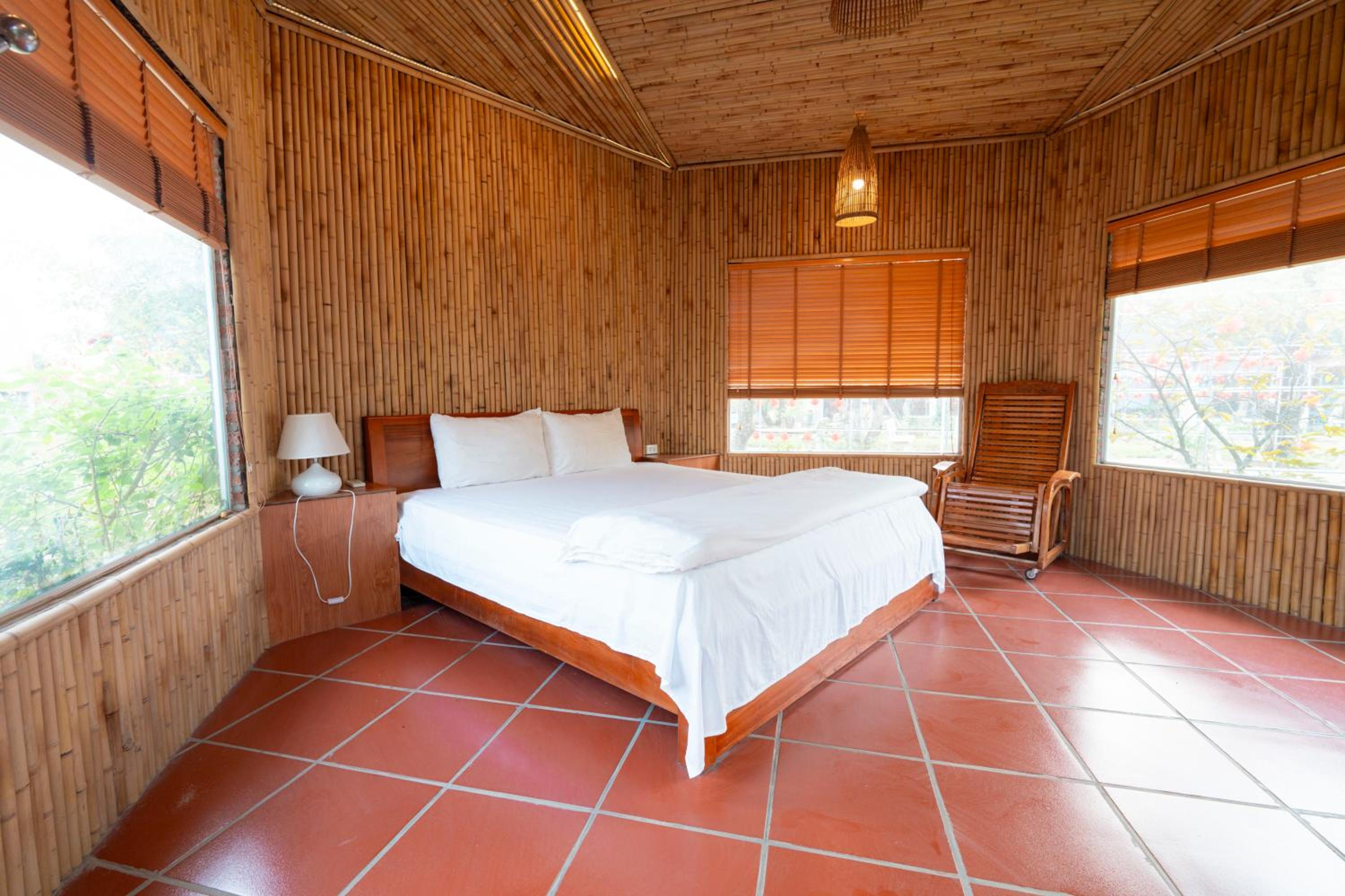Deluxe Bungalow with Garden View photo 1