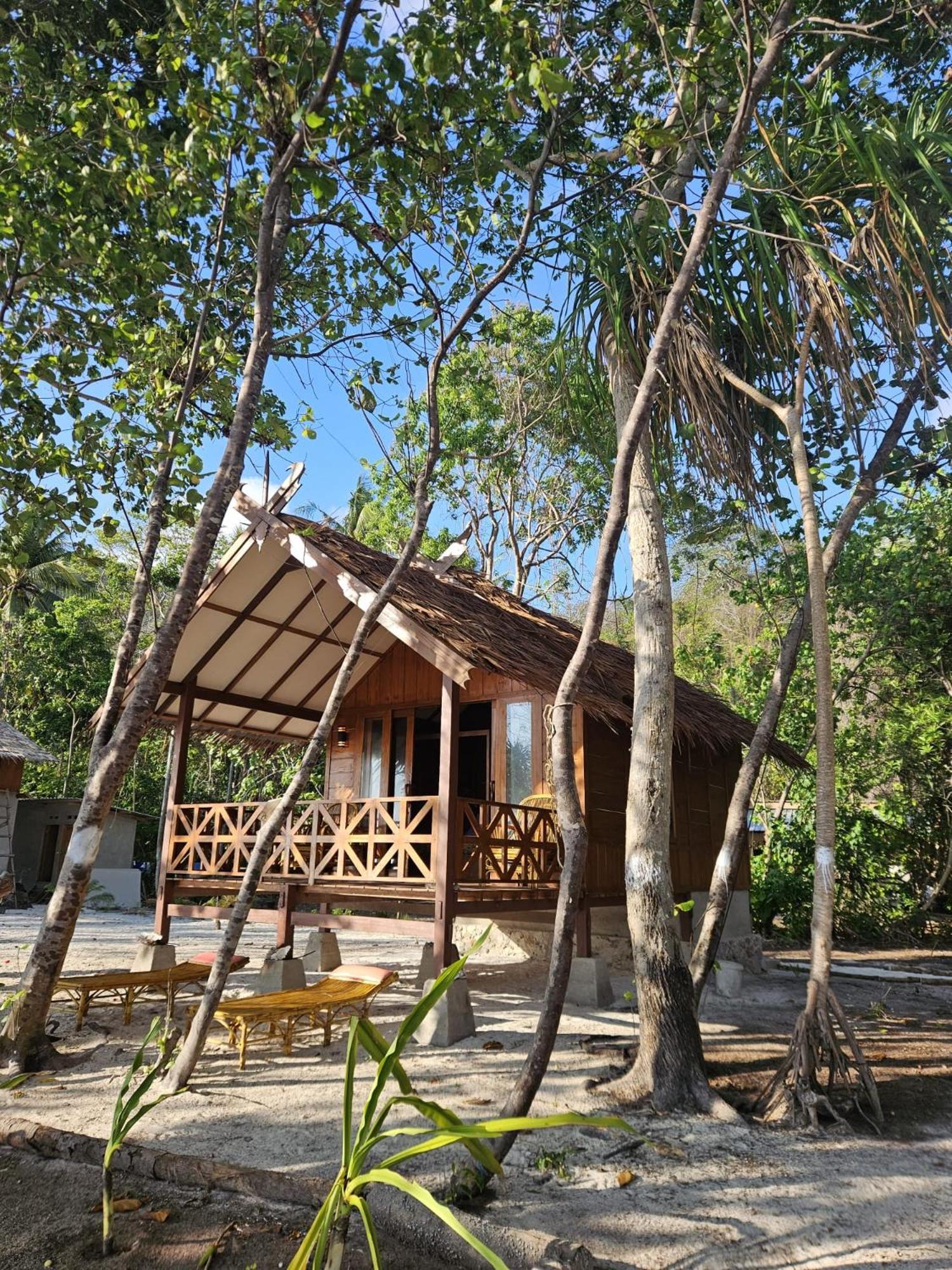 Bungalow with Sea View photo 3