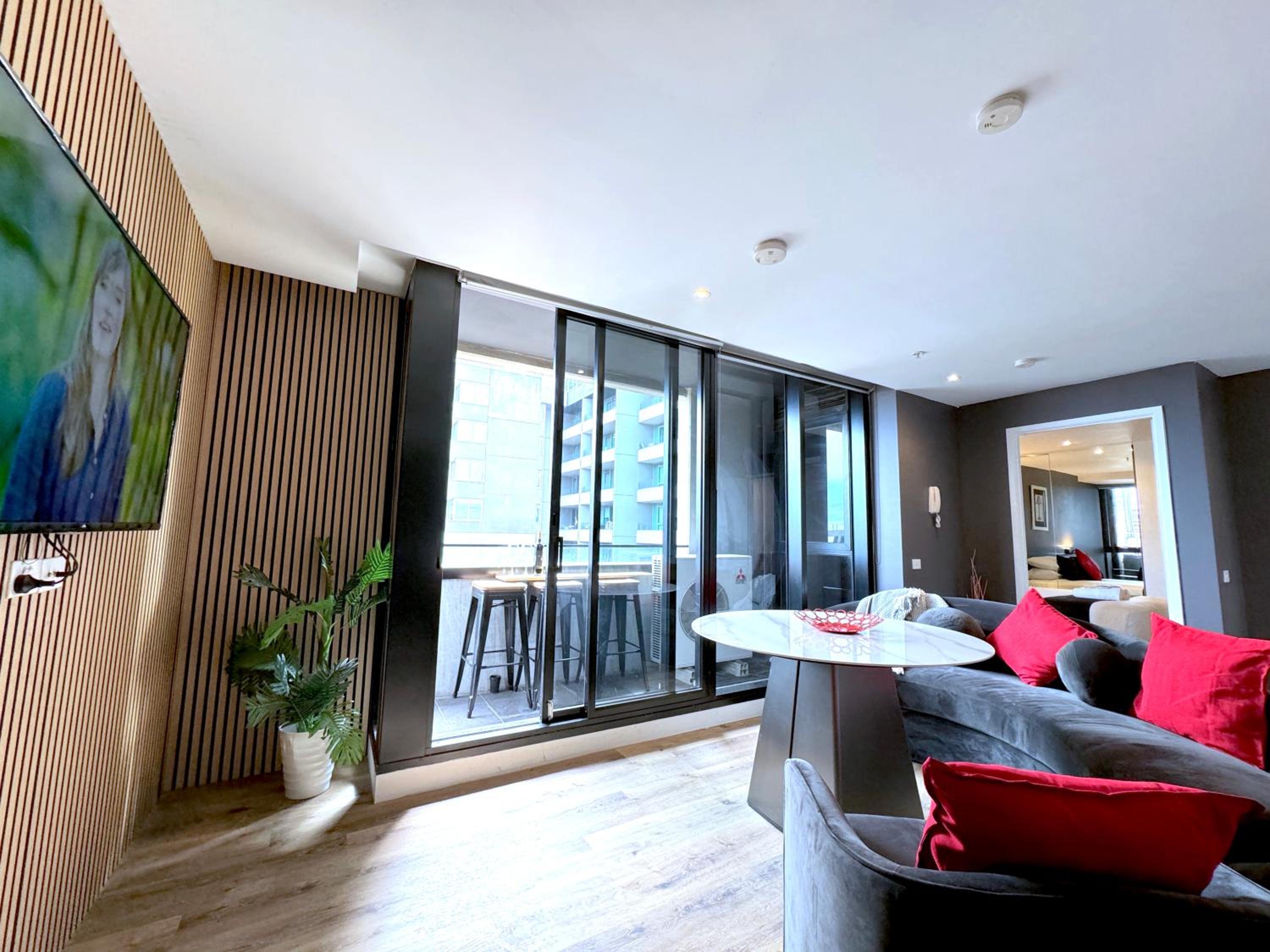3 Bedroom Prestige Suite with Balcony photo 2