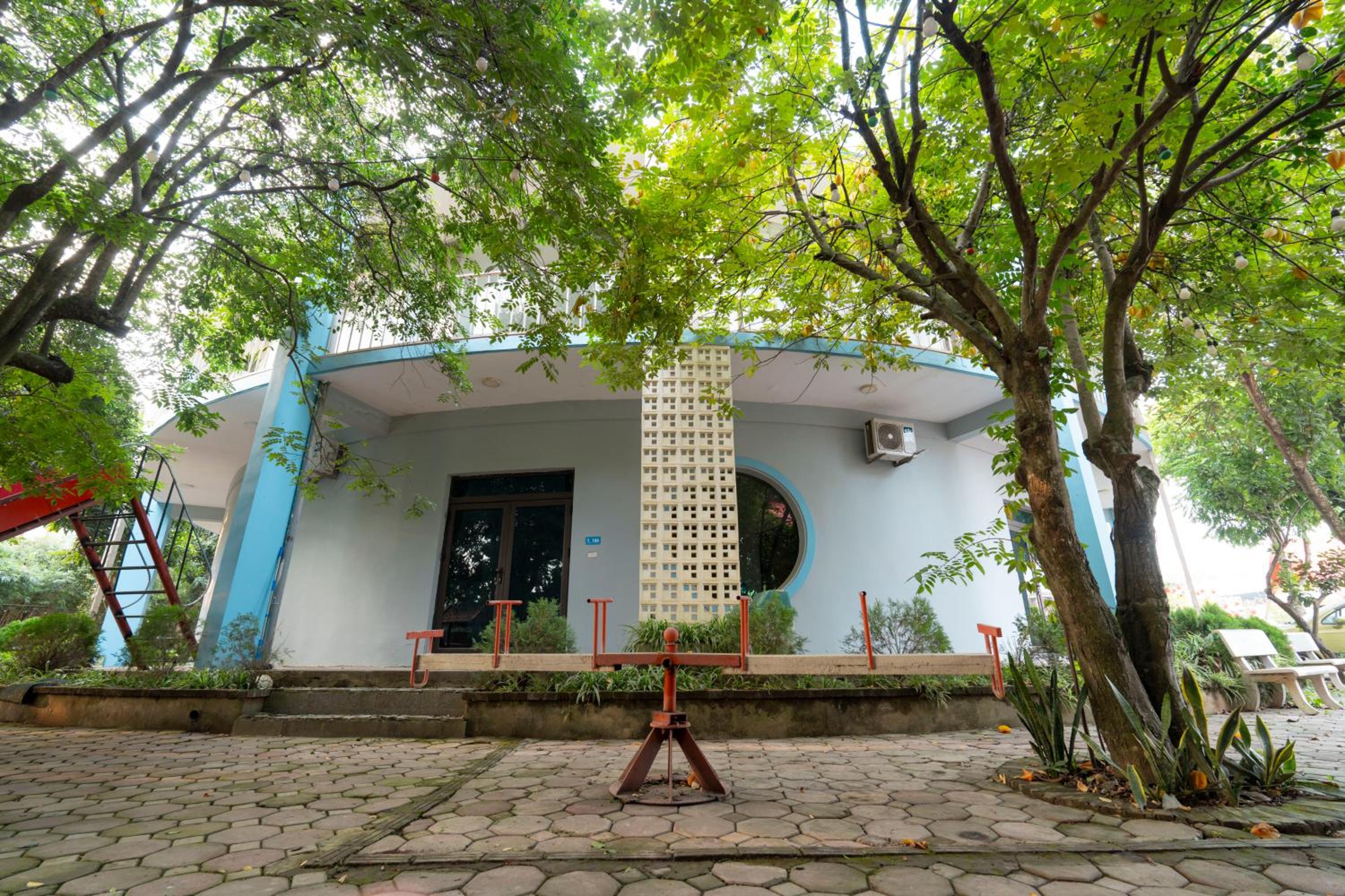 Deluxe Bungalow with Garden View photo 3