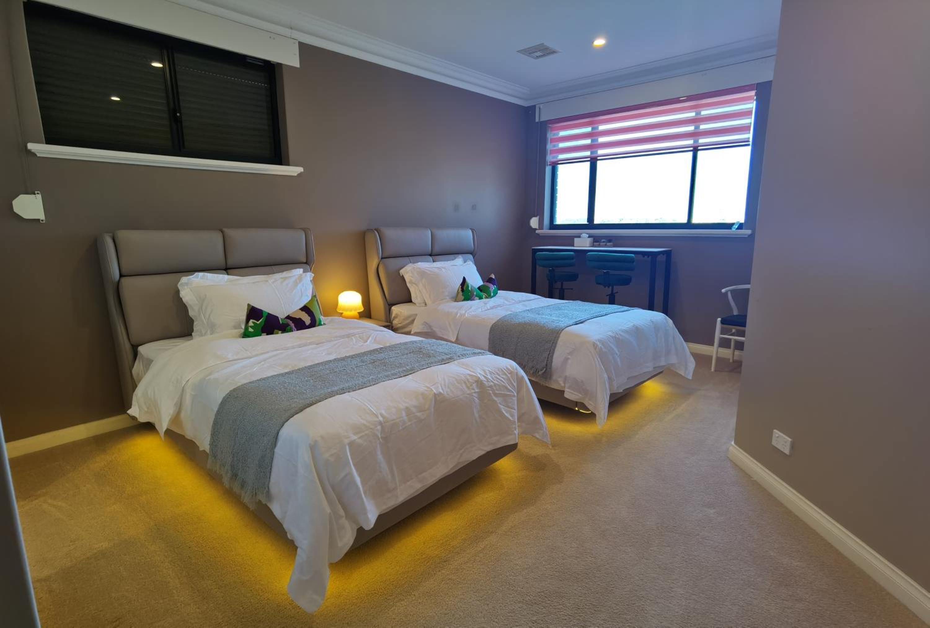 Deluxe Twin Room with Sea View
